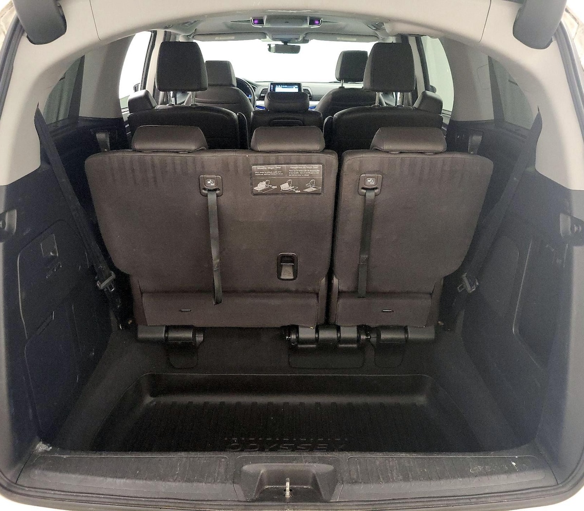 Trunk/Cargo (Seats Up)