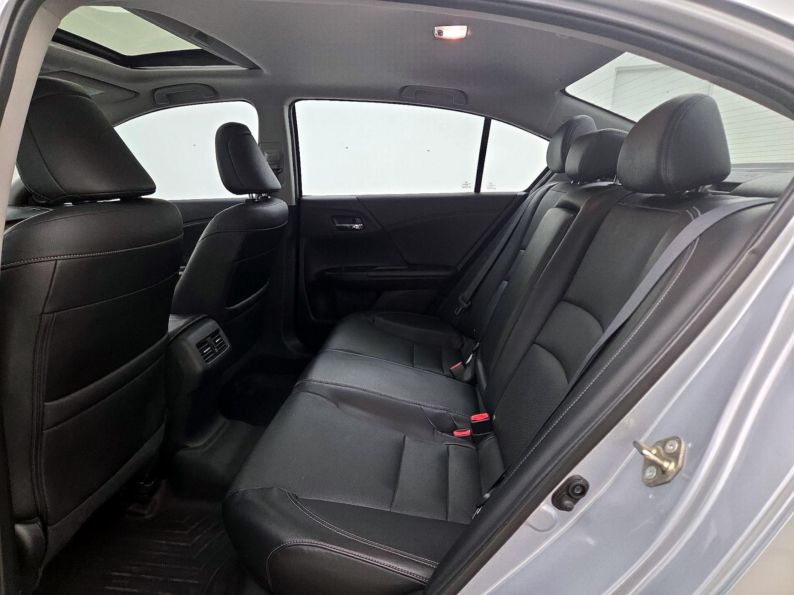 2016 Honda Accord Touring - Photo 21