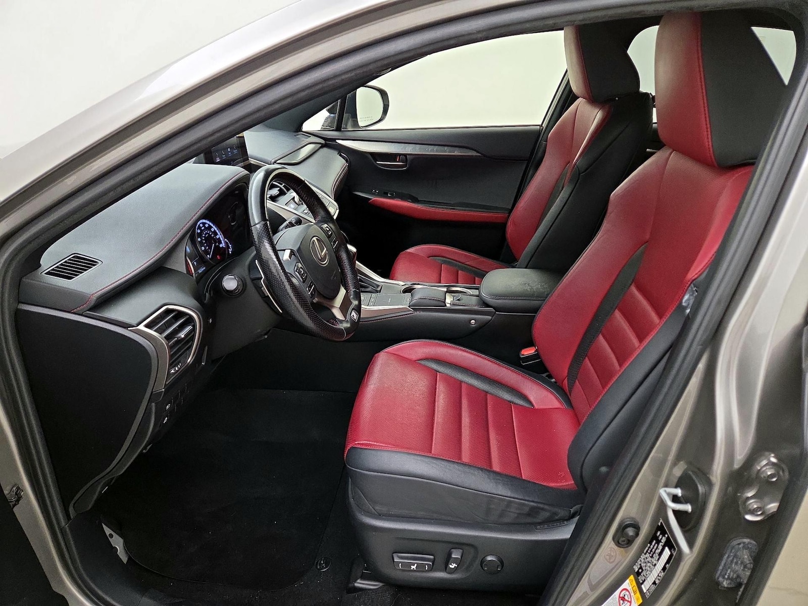 Power Seat(s) & Side Airbags