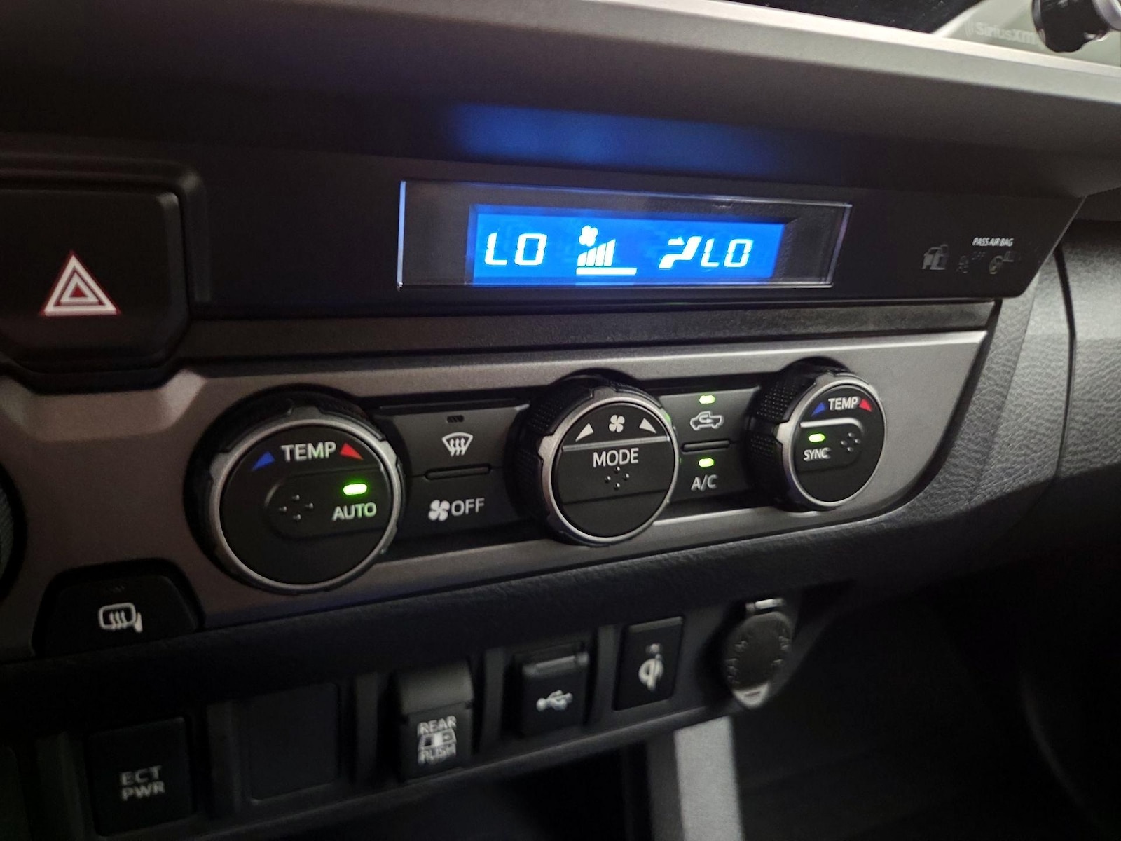 2023 Toyota Tacoma TRD Sport - Photo 17