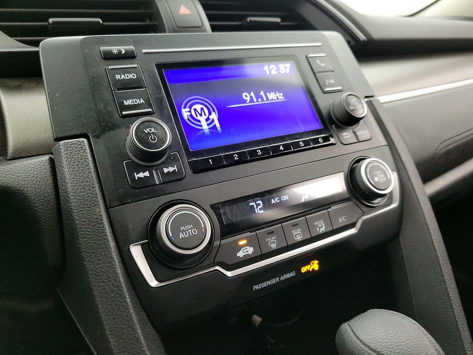 2019 Honda Civic LX - Photo 16