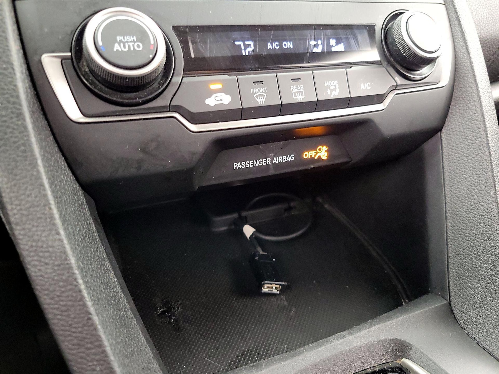 2019 Honda Civic LX - Photo 17
