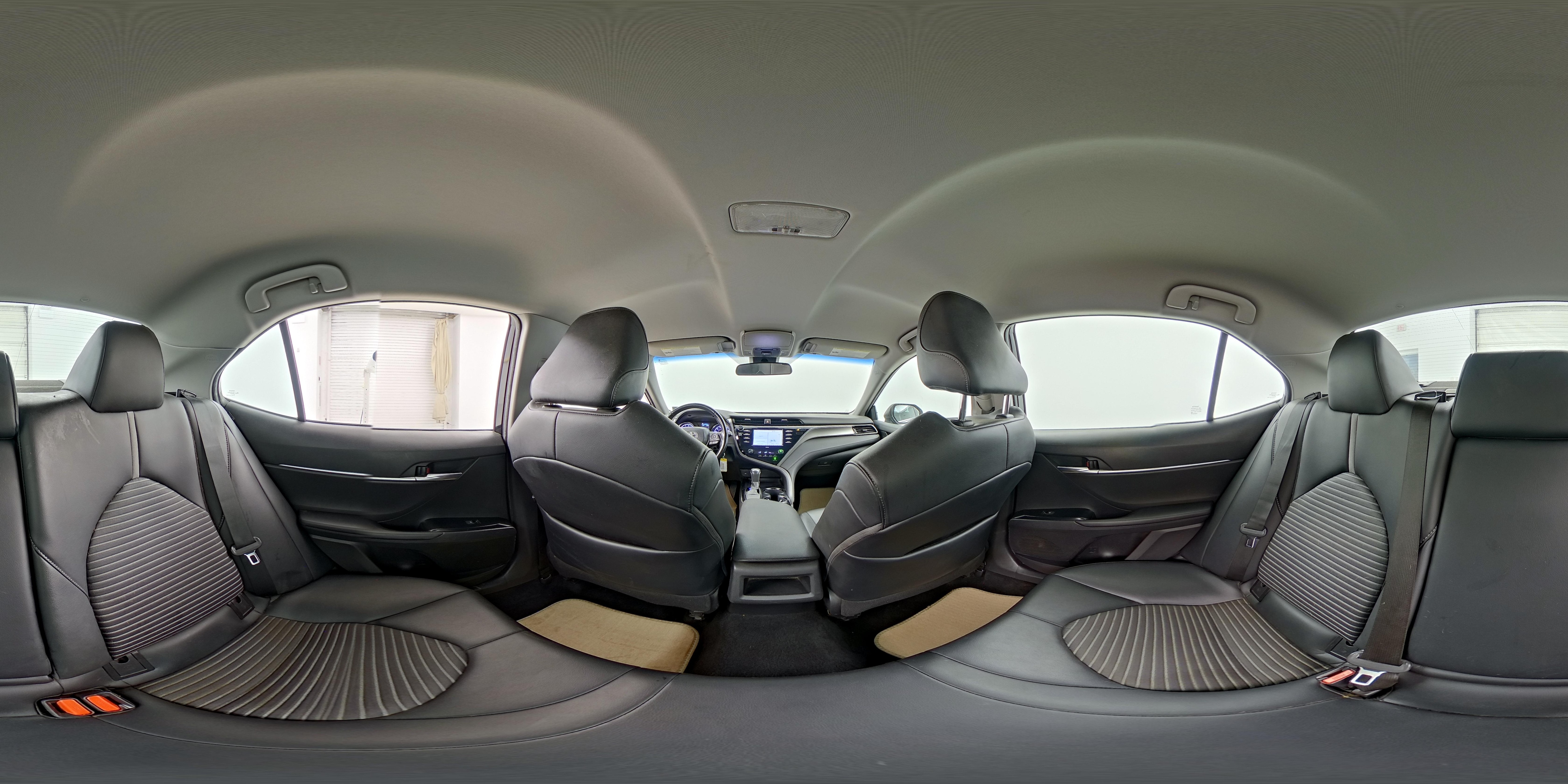 2020 Toyota Camry SE - Photo 25