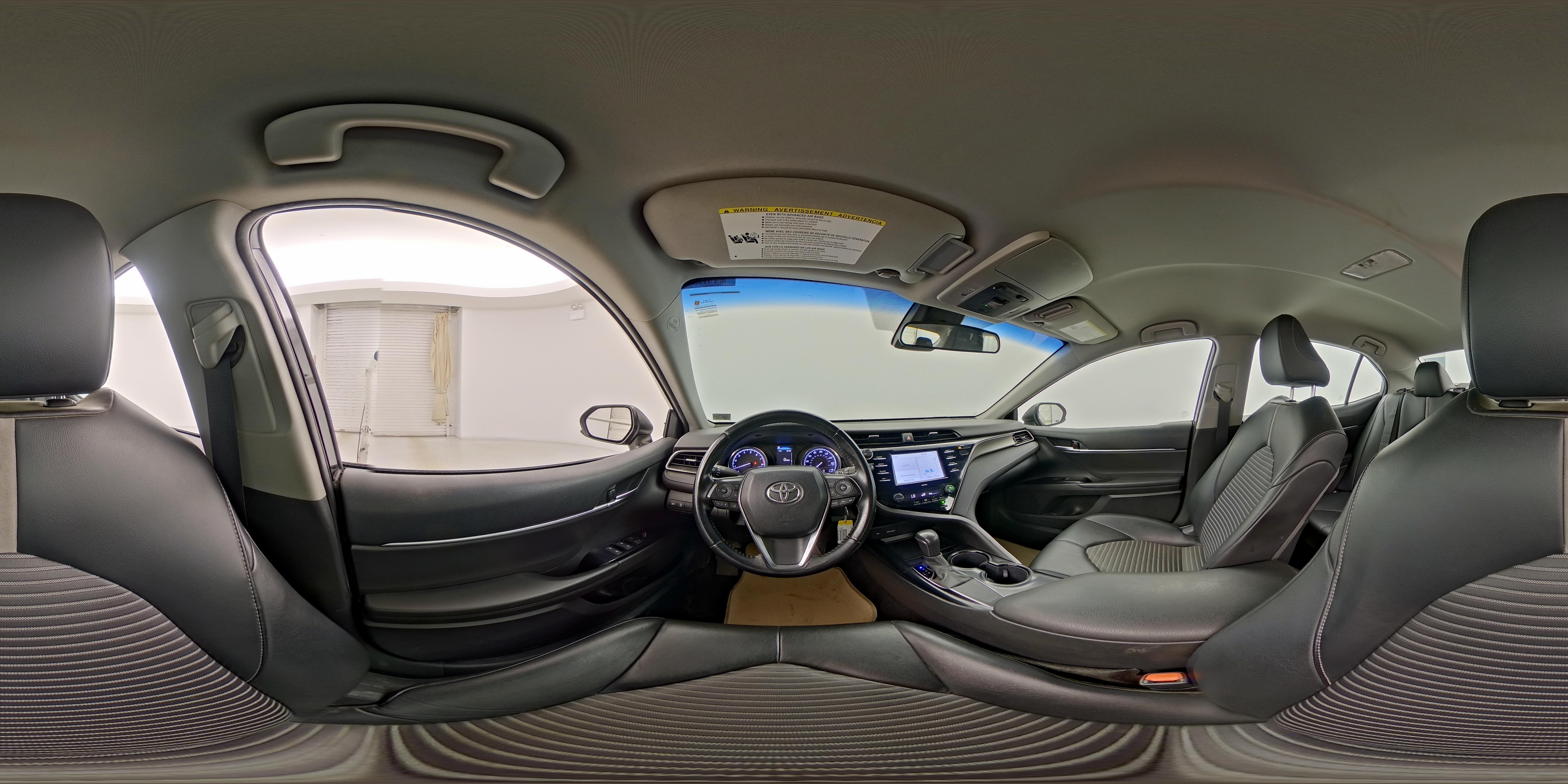 2020 Toyota Camry SE - Photo 26