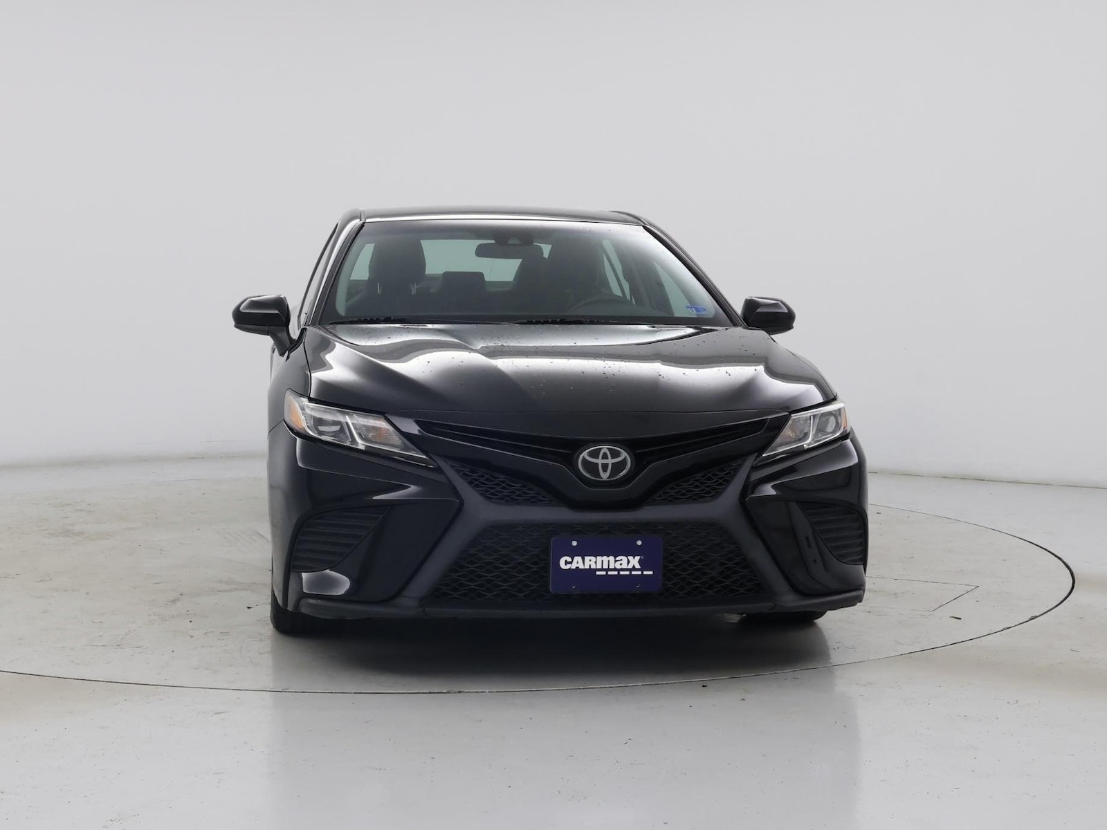 2020 Toyota Camry SE - Photo 6