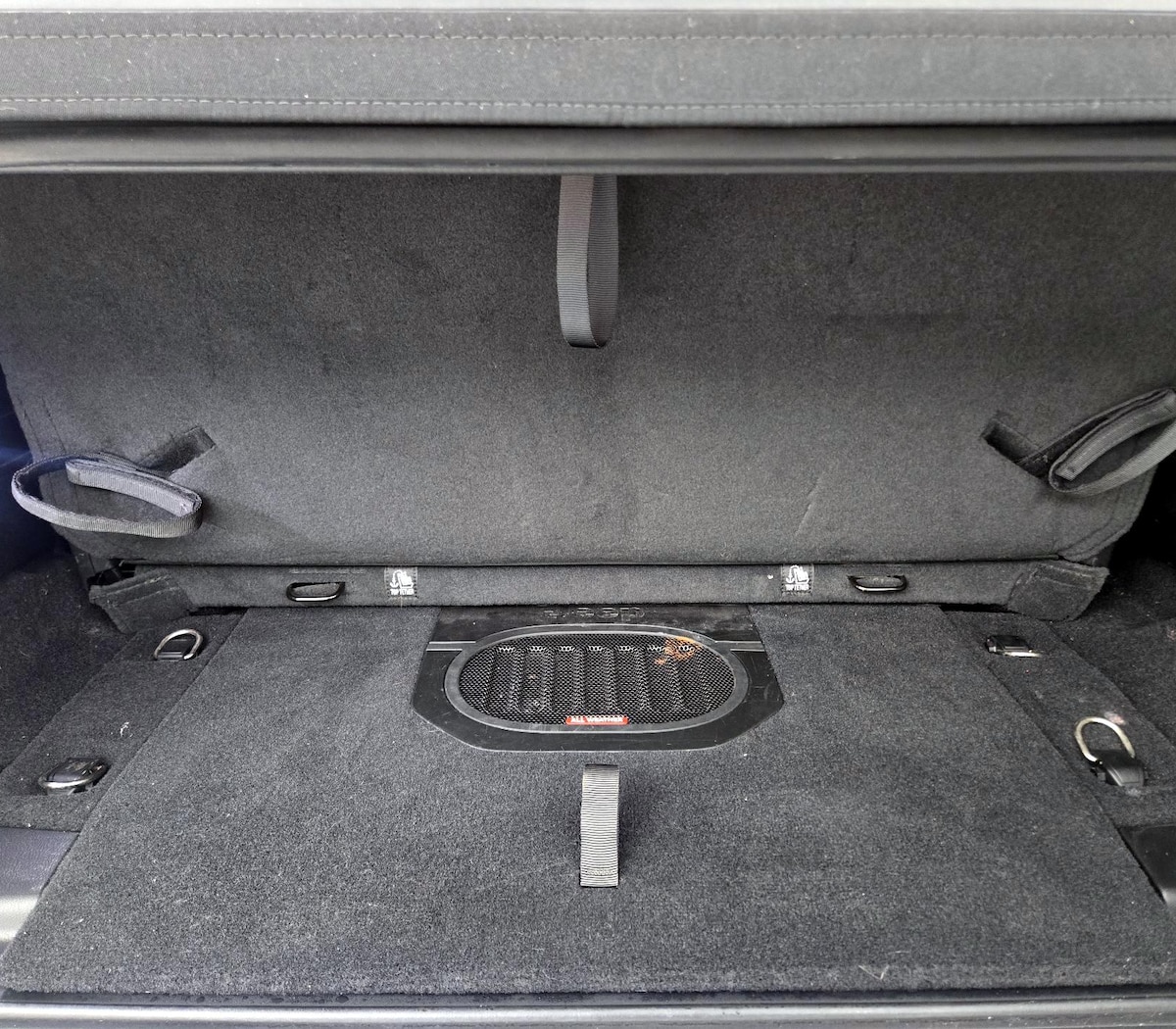 Trunk/Cargo (Seats Up)