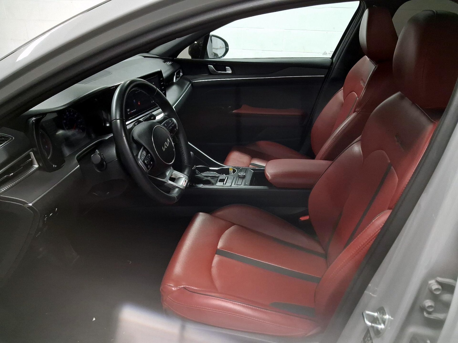 Power Seat(s) & Side Airbags