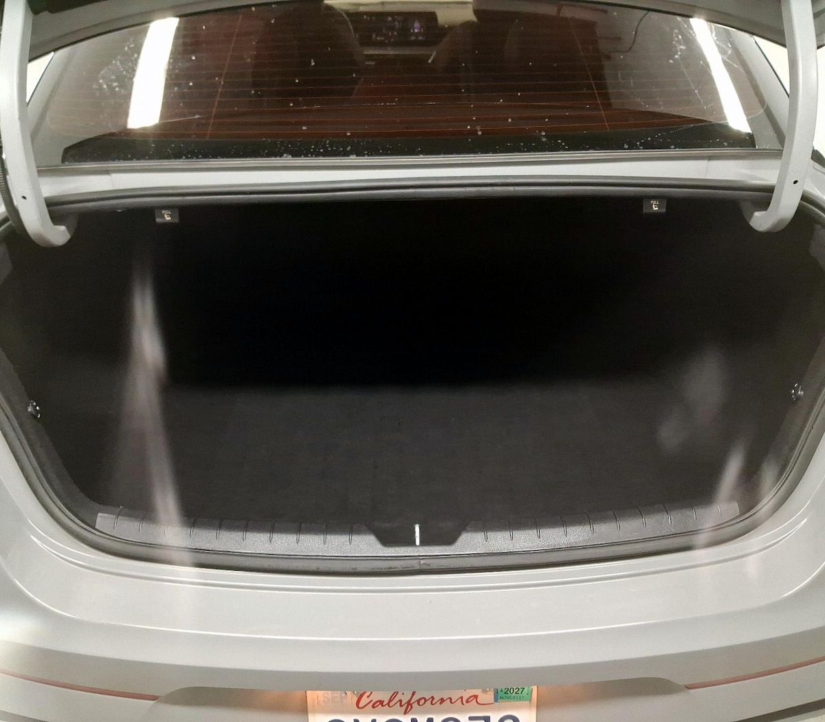 Trunk/Cargo (Seats Up)