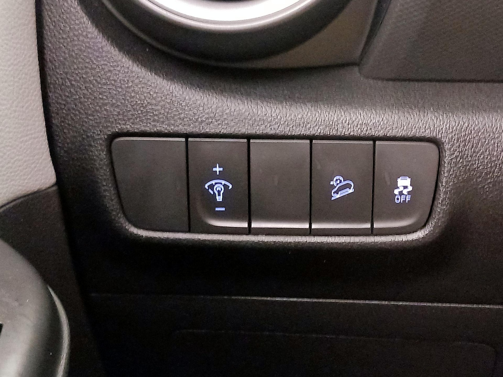 2022 Hyundai Kona Limited - Photo 14