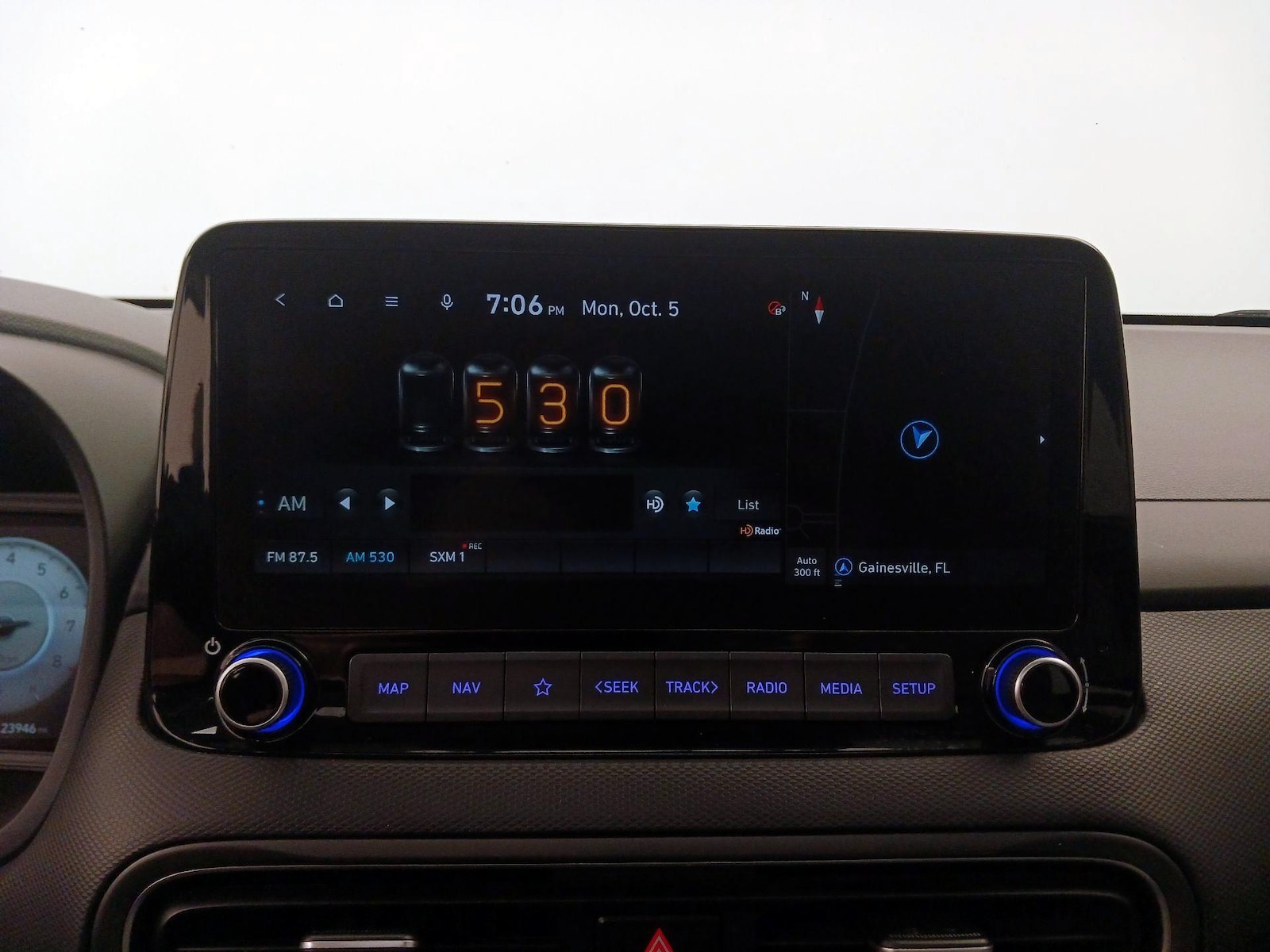 2022 Hyundai Kona Limited - Photo 17