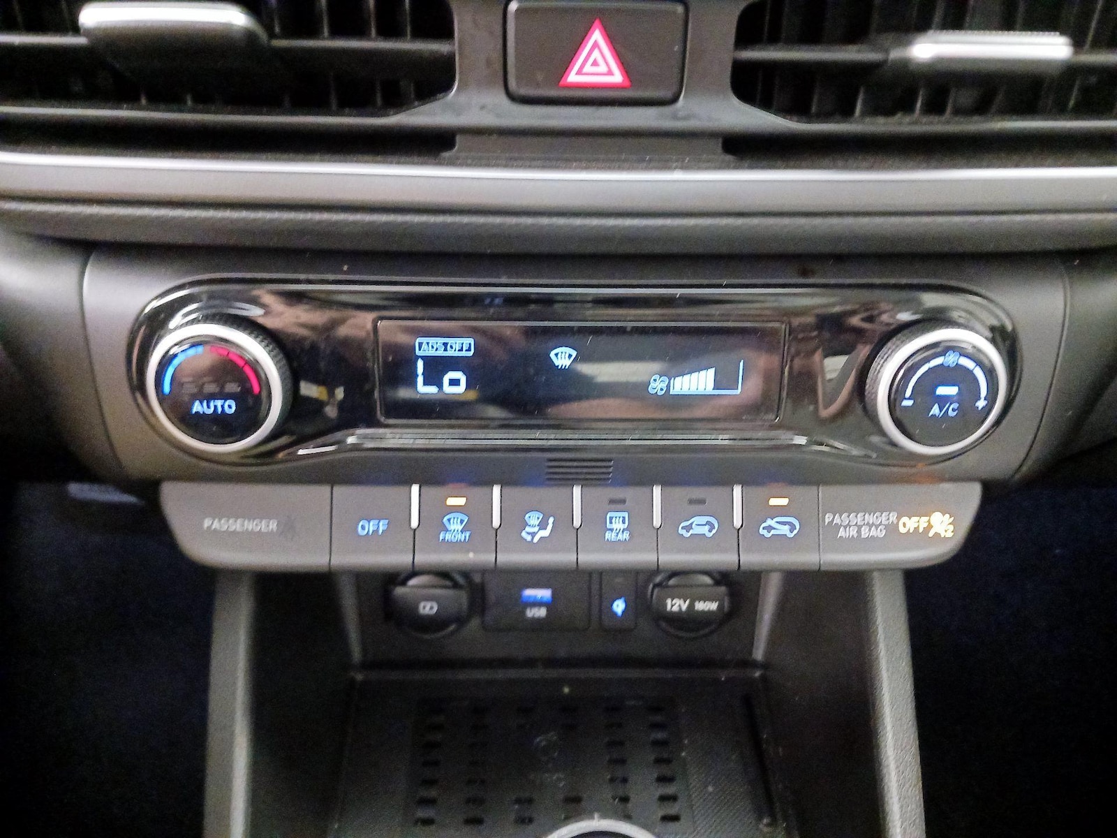 2022 Hyundai Kona Limited - Photo 18