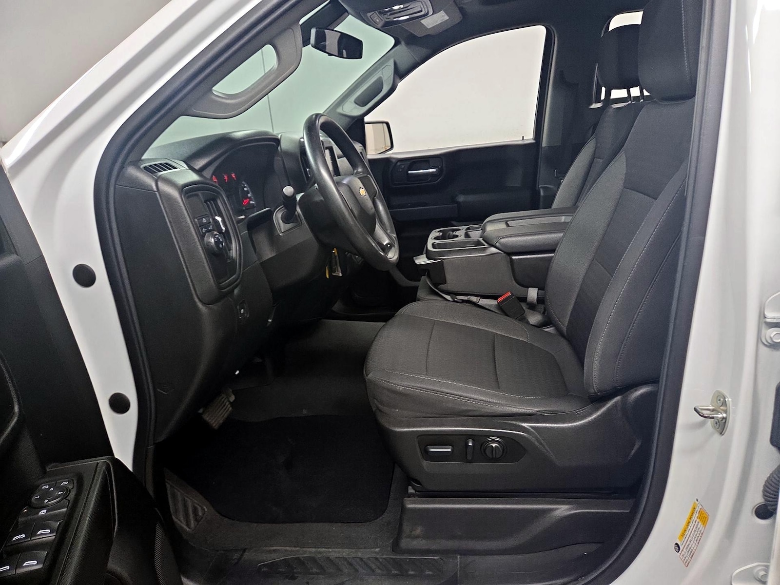Power Seat(s) & Side Airbags