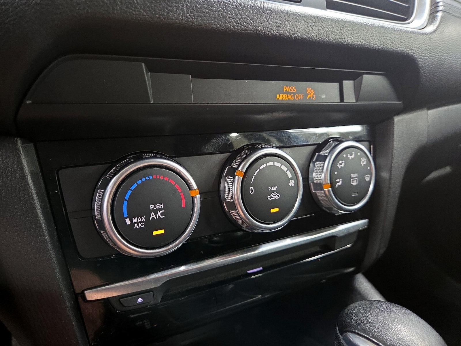 2016 Mazda MAZDA6 i Sport - Photo 18