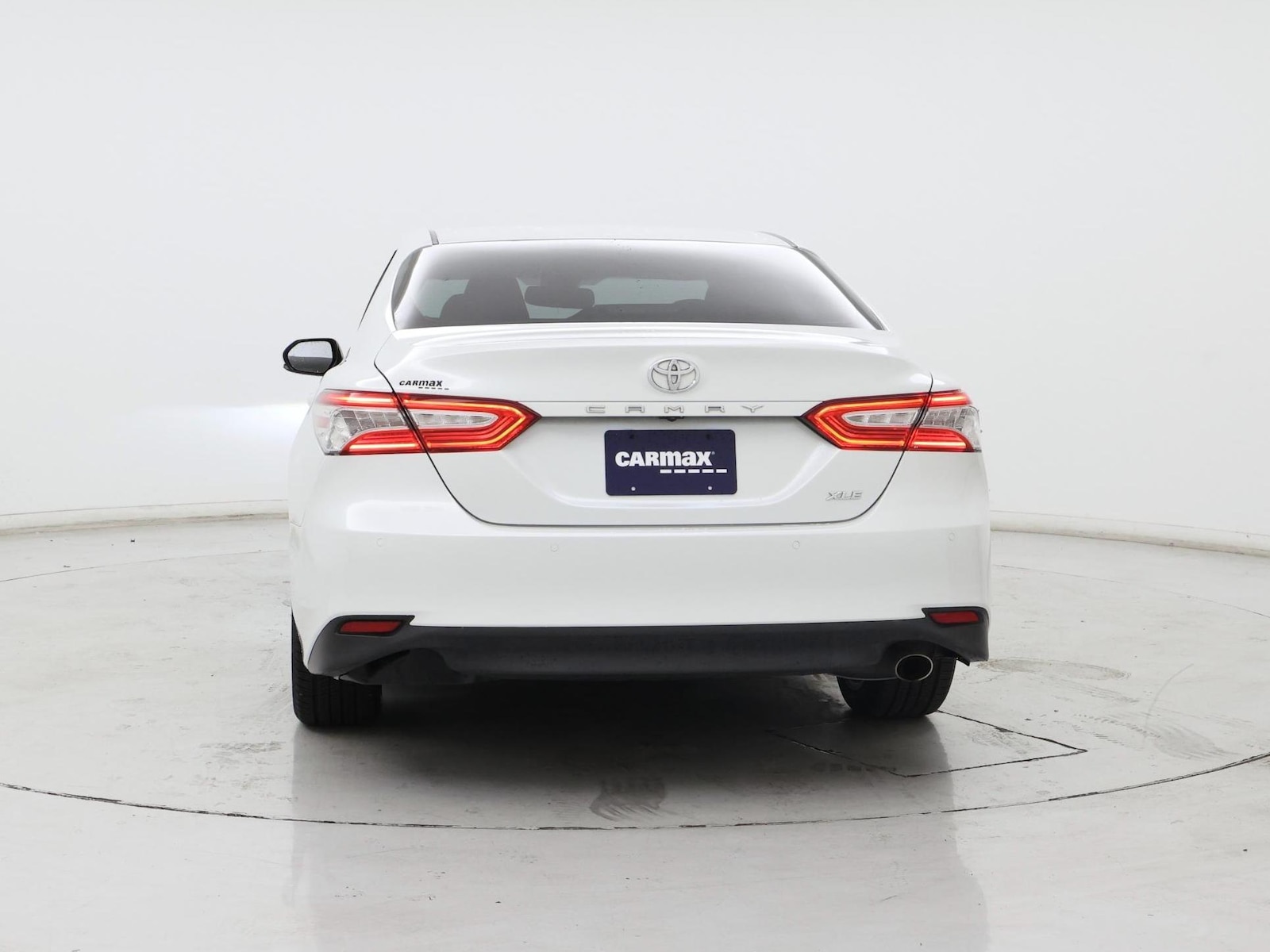 2018 Toyota Camry XLE - Photo 7