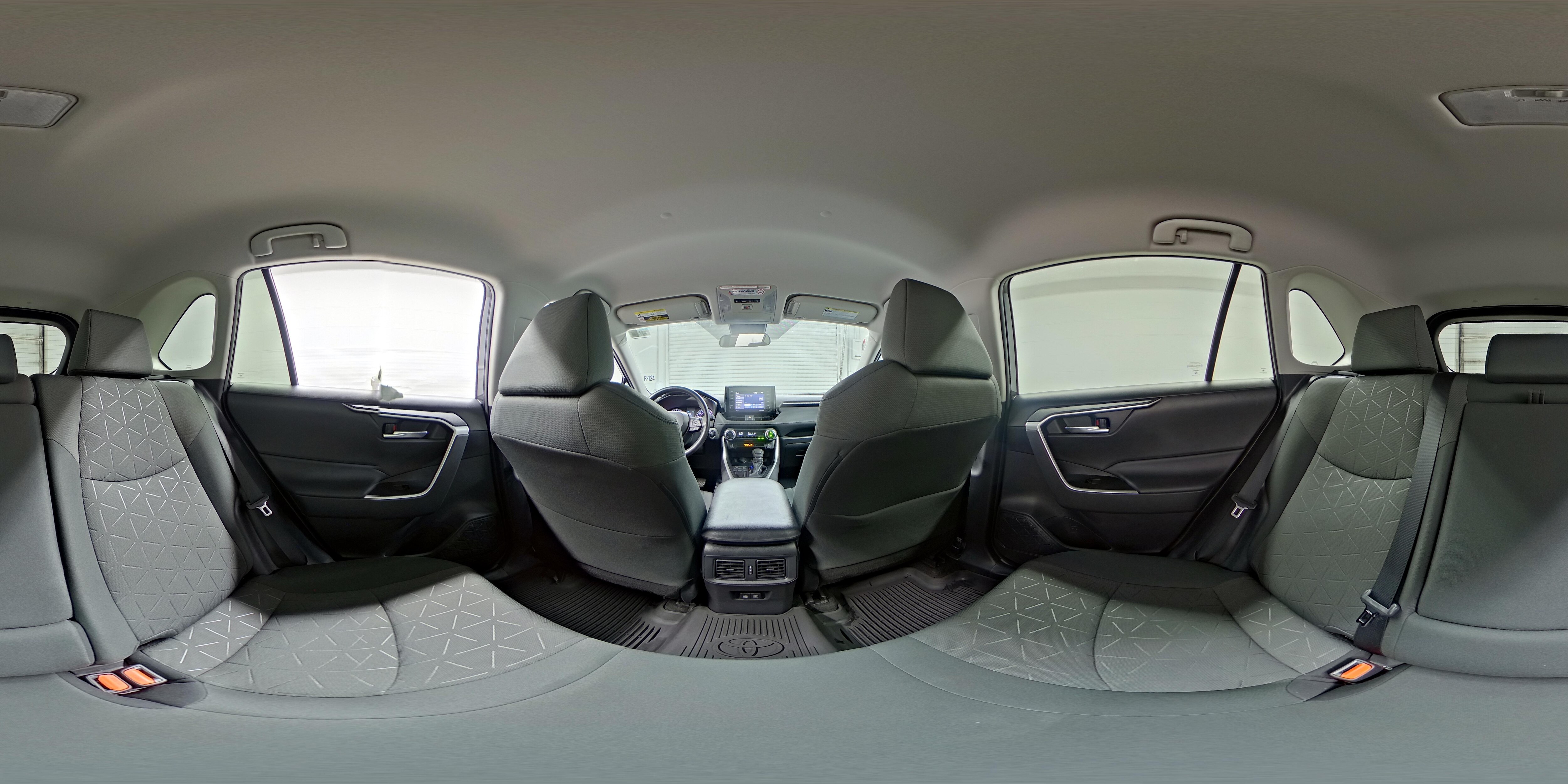 2020 Toyota RAV4 XLE - Photo 25