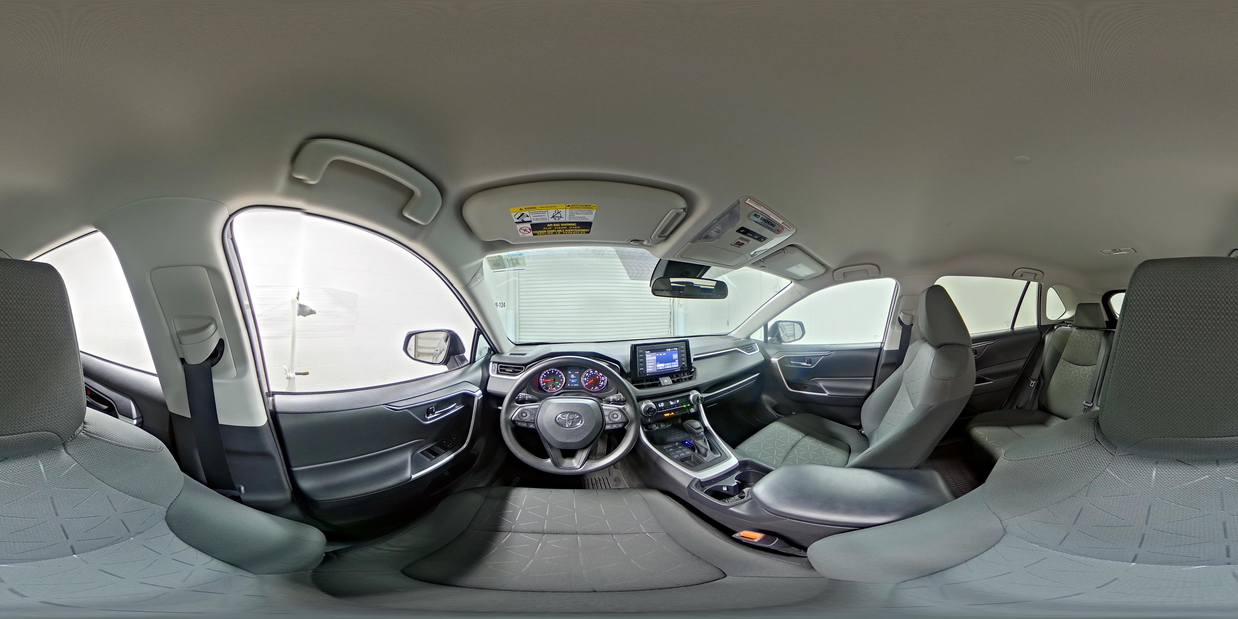 2020 Toyota RAV4 XLE - Photo 26
