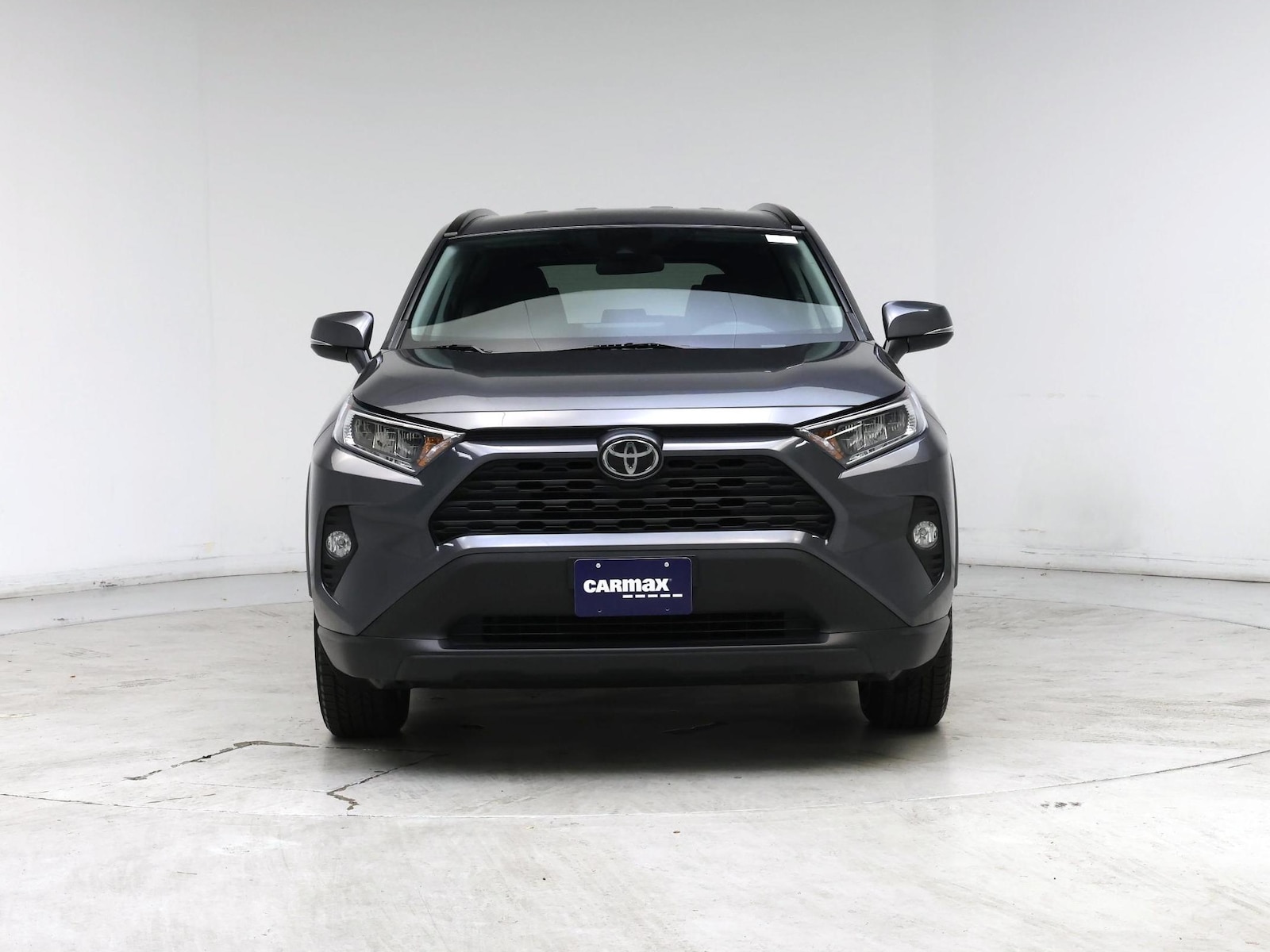 2020 Toyota RAV4 XLE - Photo 6