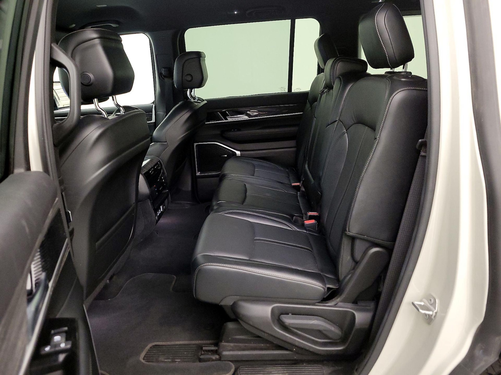 Rear Air Conditioning