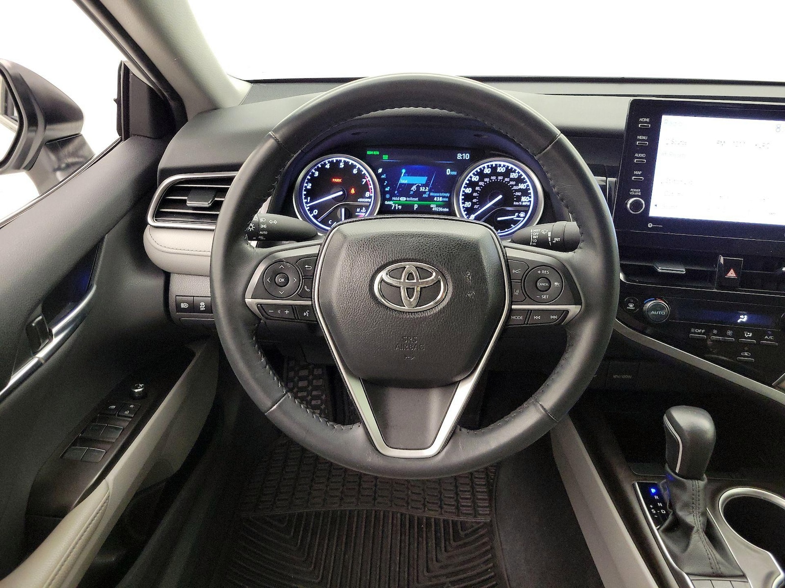 2024 Toyota Camry XLE - Photo 11