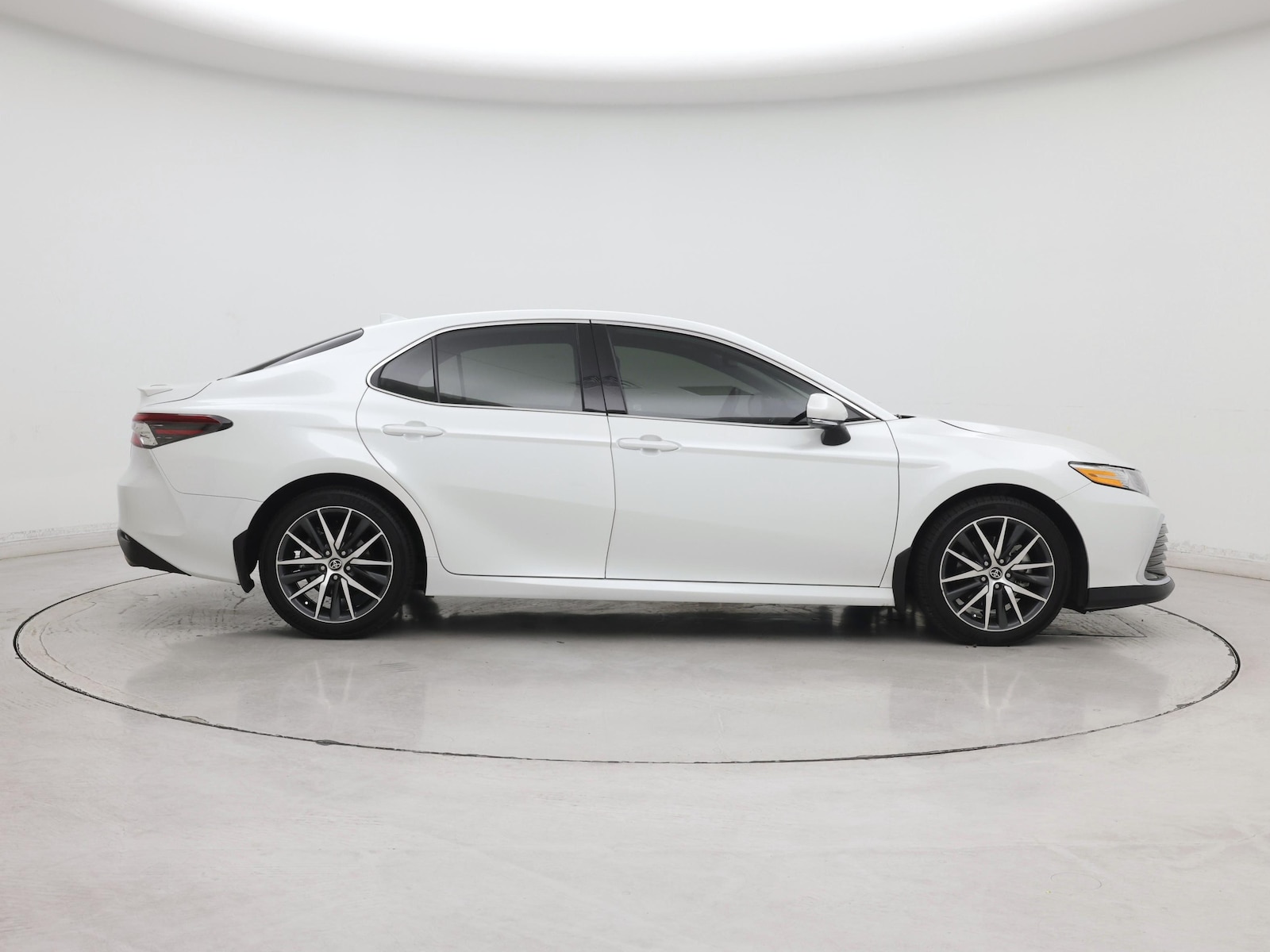 2024 Toyota Camry XLE - Photo 8