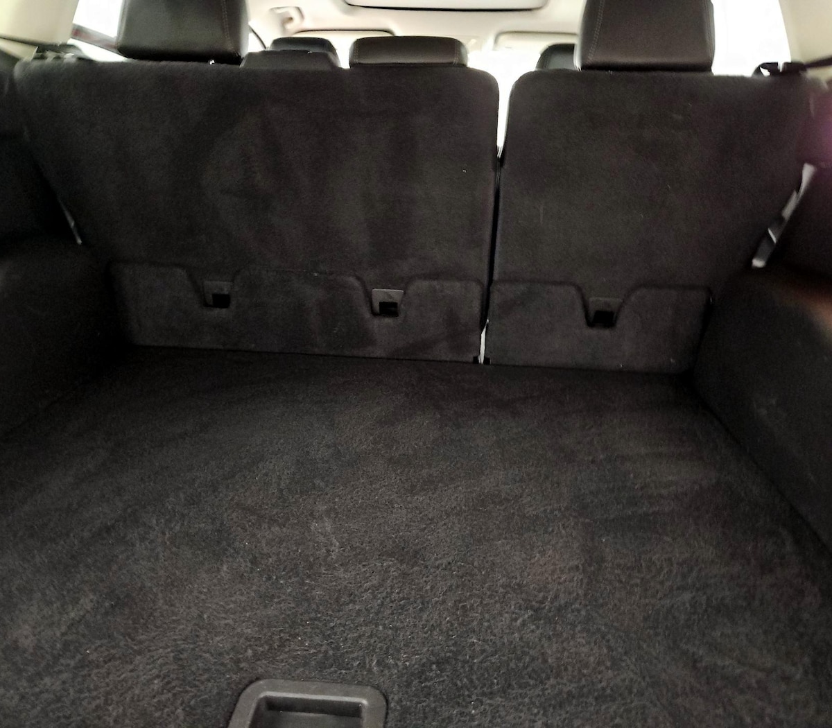 Trunk/Cargo (Seats Up)