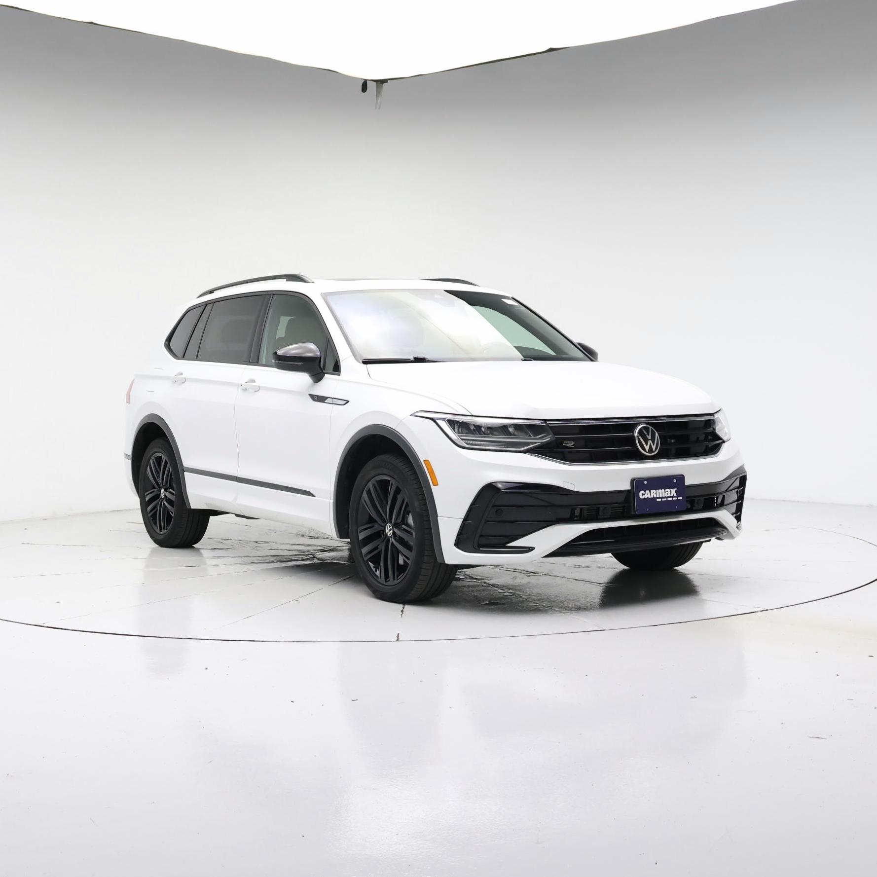 White 2022 Volkswagen Tiguan SUV / Crossover All-Wheel Drive Automatic