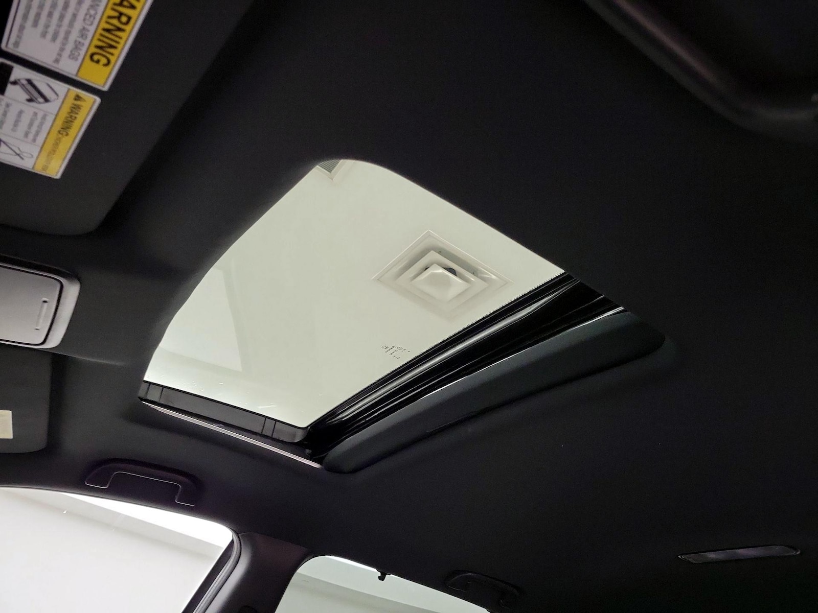 Sunroof(s) & Overhead Airbags
