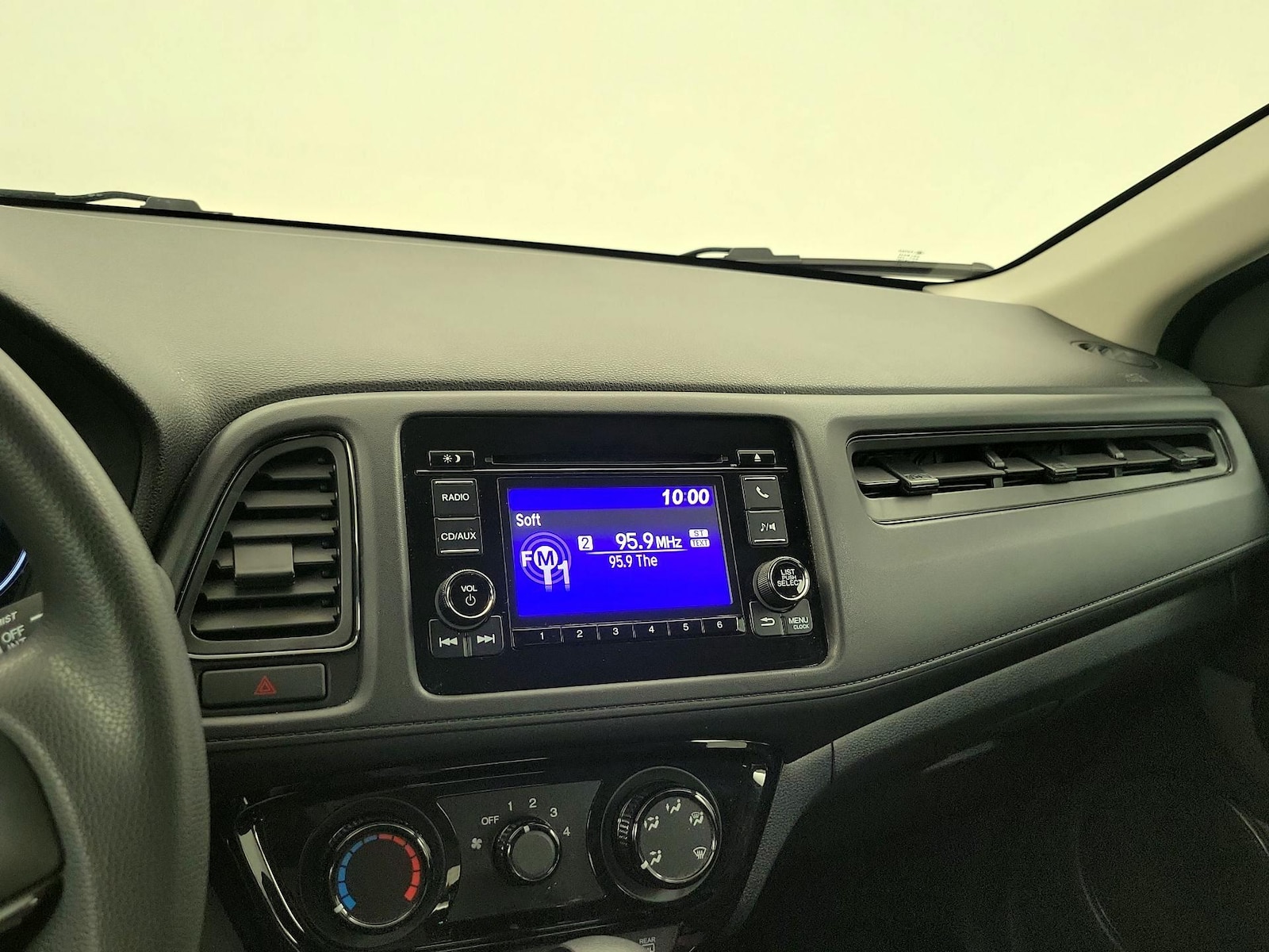 2018 Honda HR-V LX - Photo 16