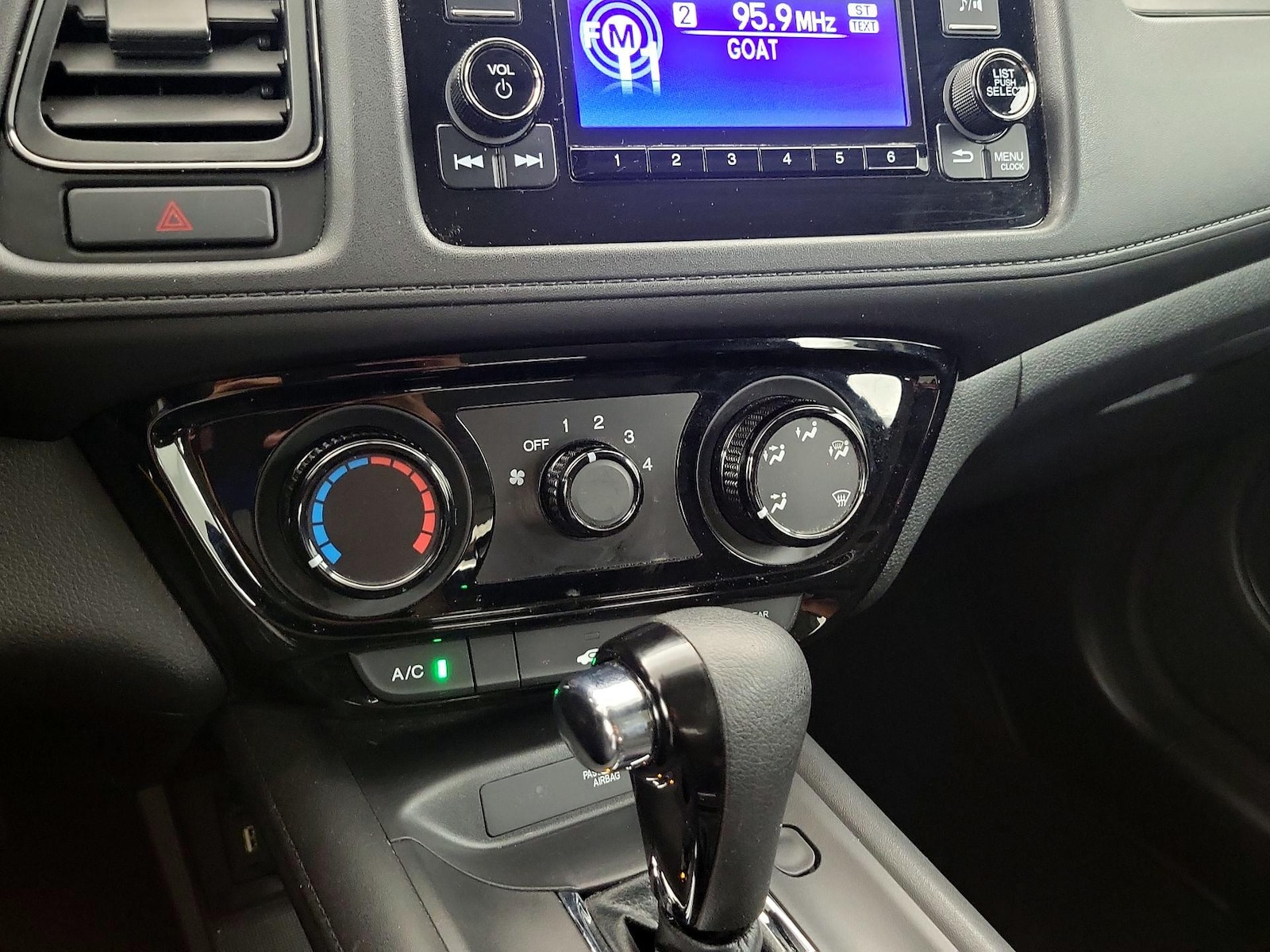 2018 Honda HR-V LX - Photo 17
