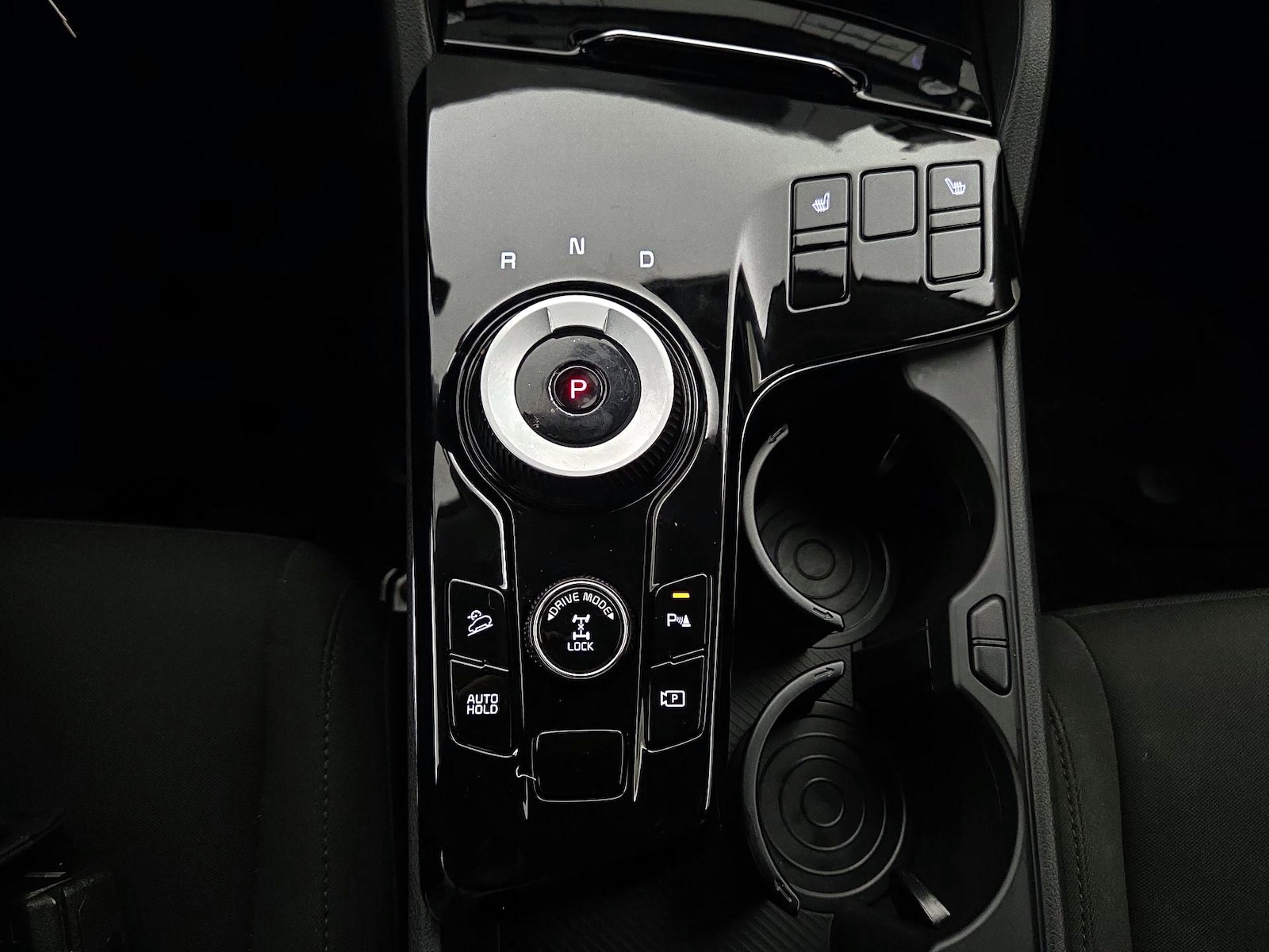 2025 Kia Sportage LX Hybrid - Photo 17