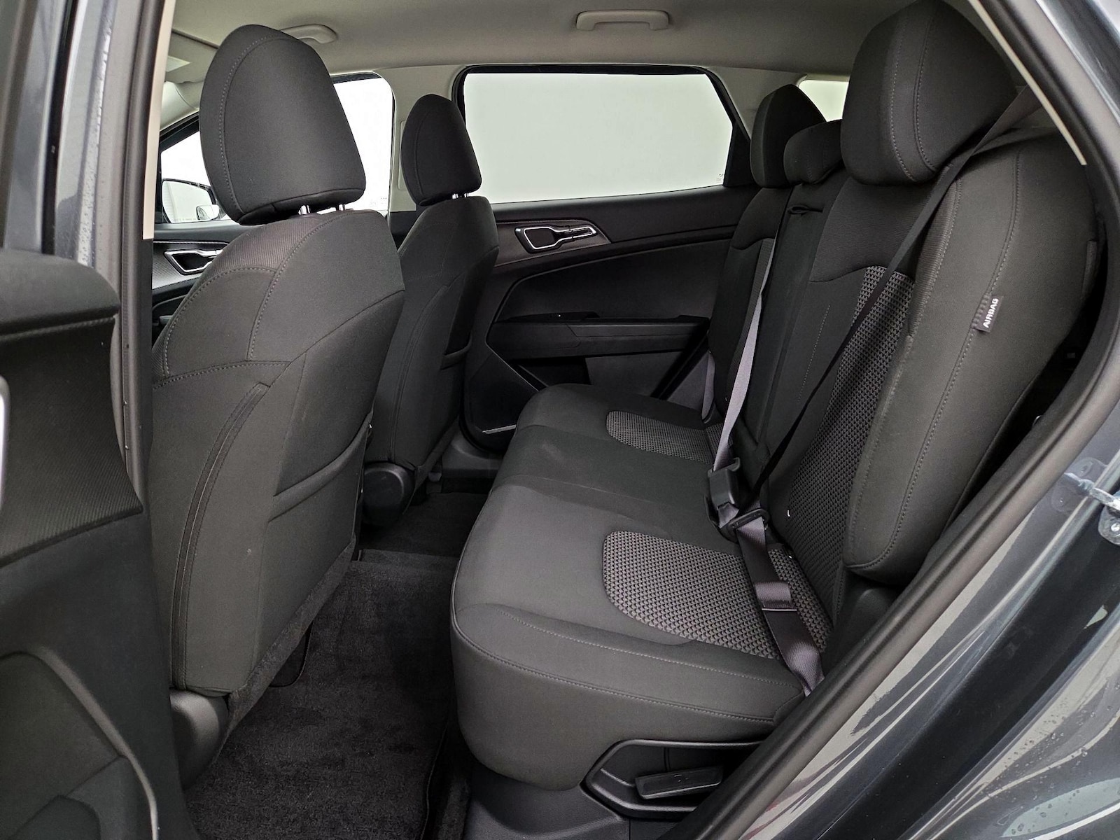 2025 Kia Sportage LX Hybrid - Photo 18