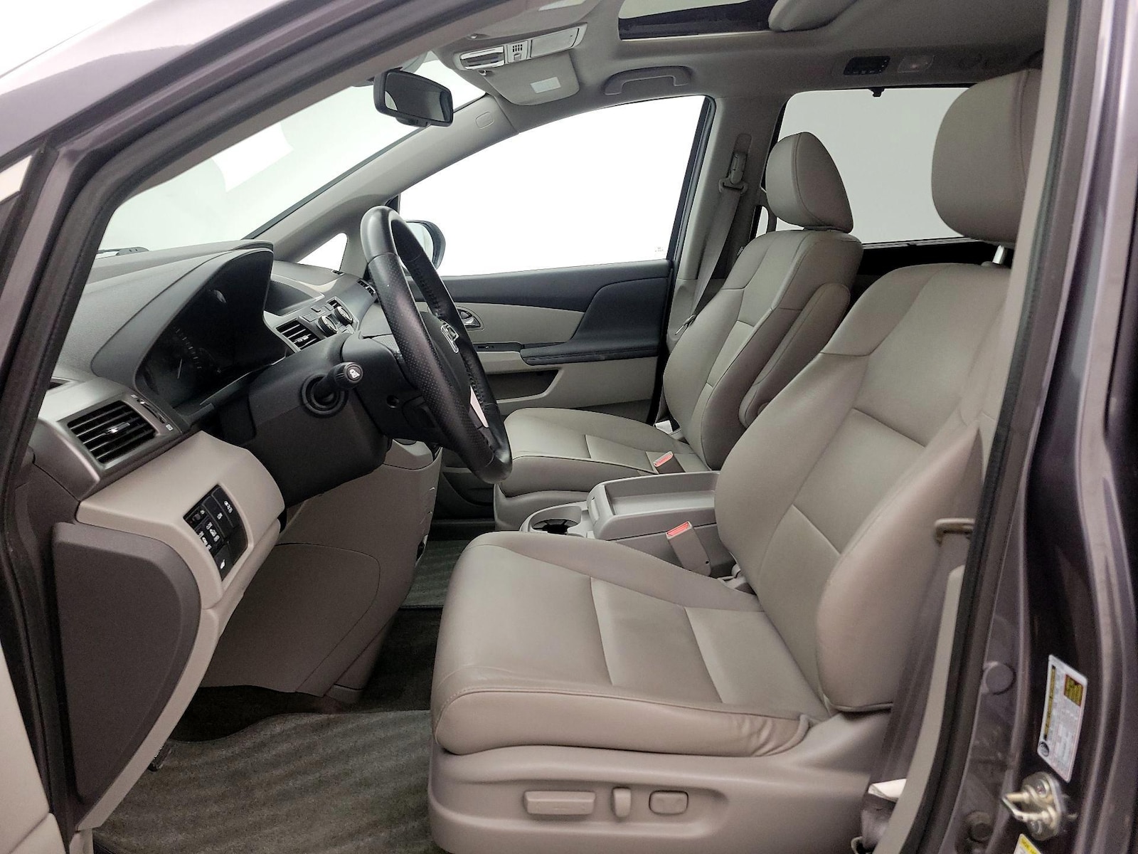 2015 Honda Odyssey EX-L - Photo 12