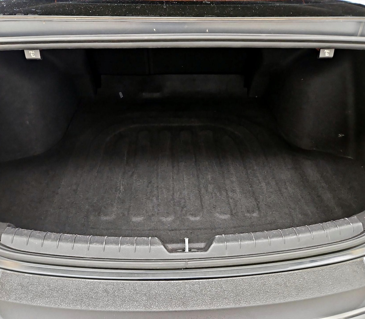 Trunk/Cargo (Seats Up)