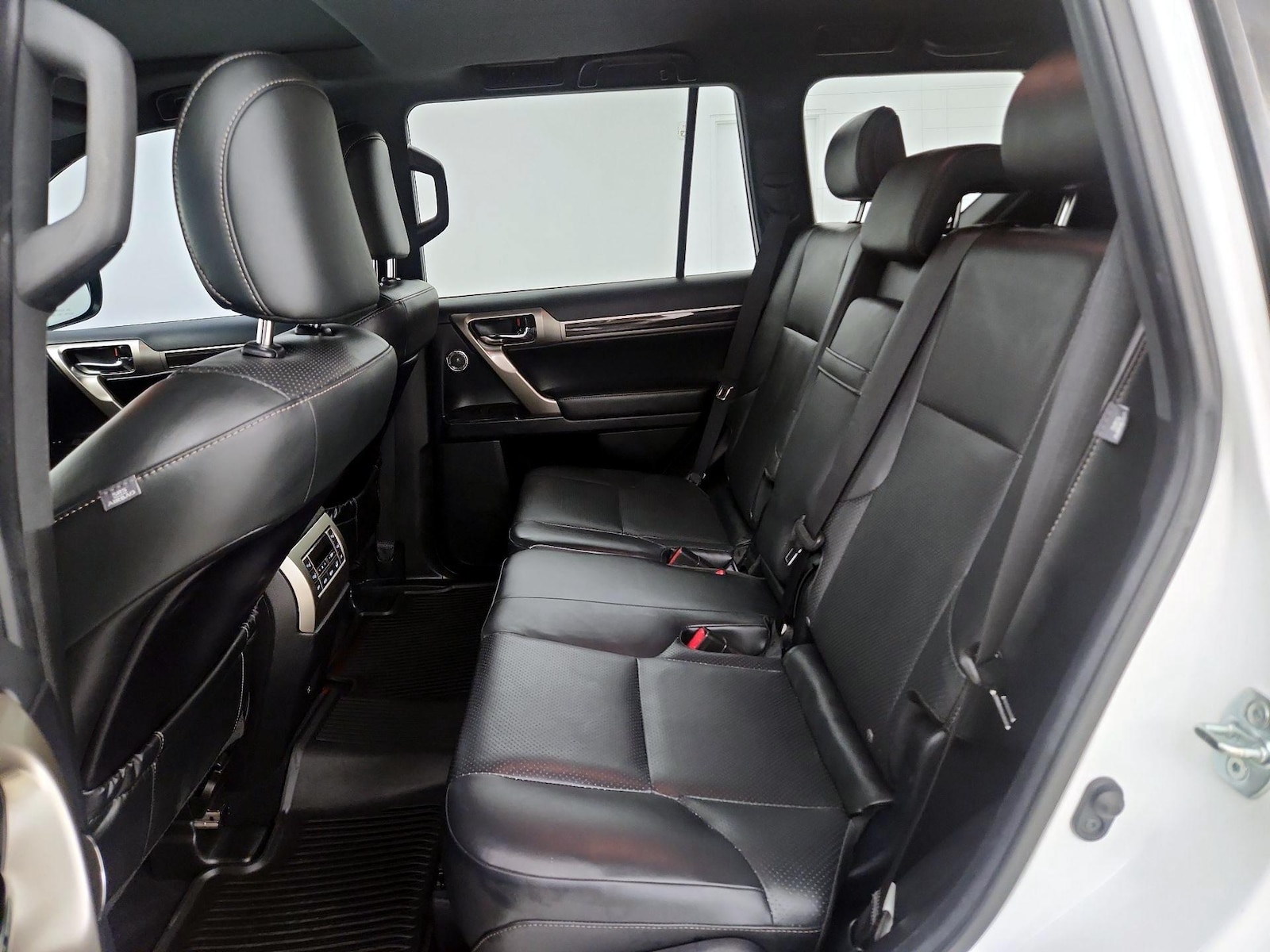 Rear Air Conditioning