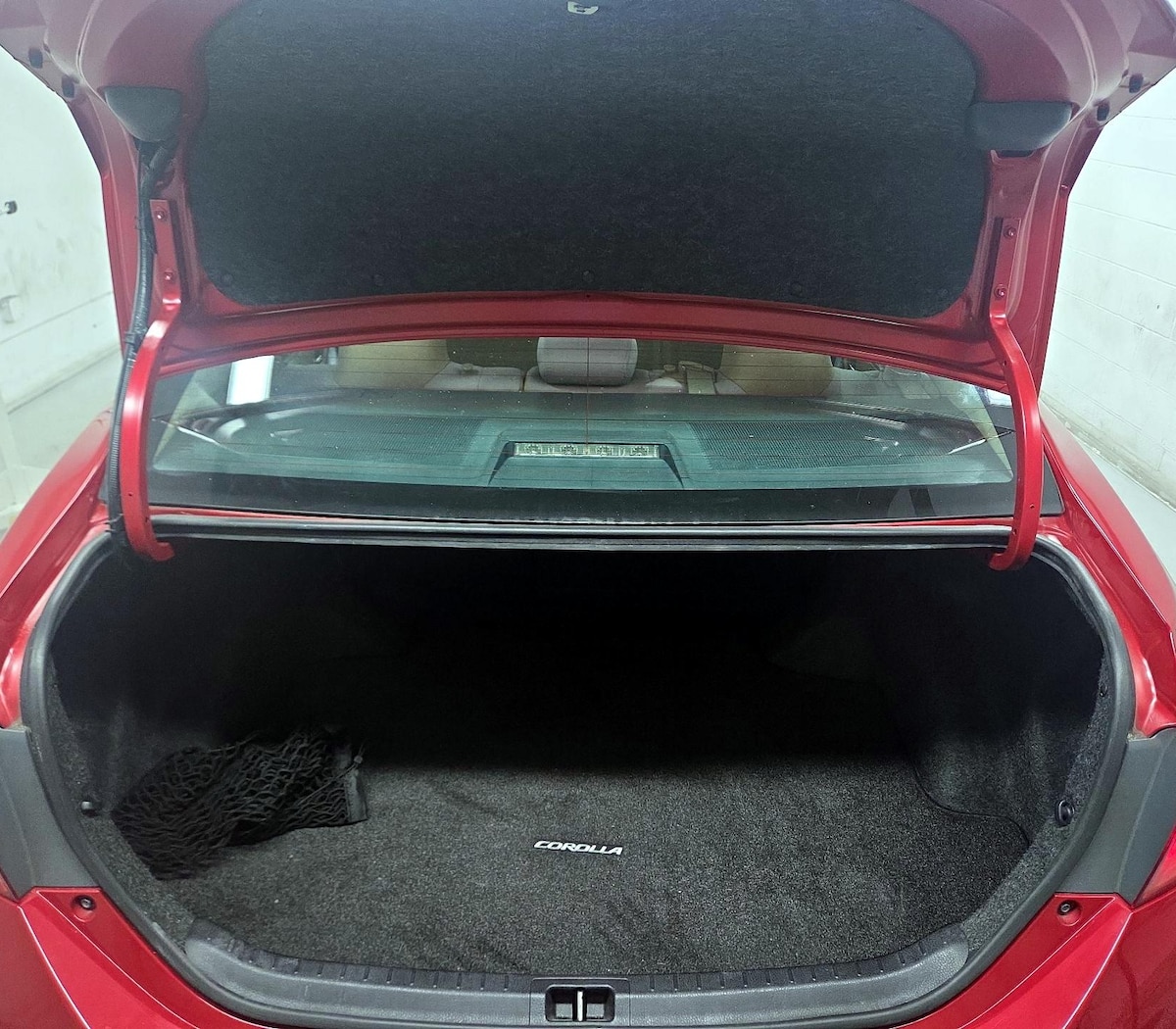 Trunk/Cargo (Seats Up)