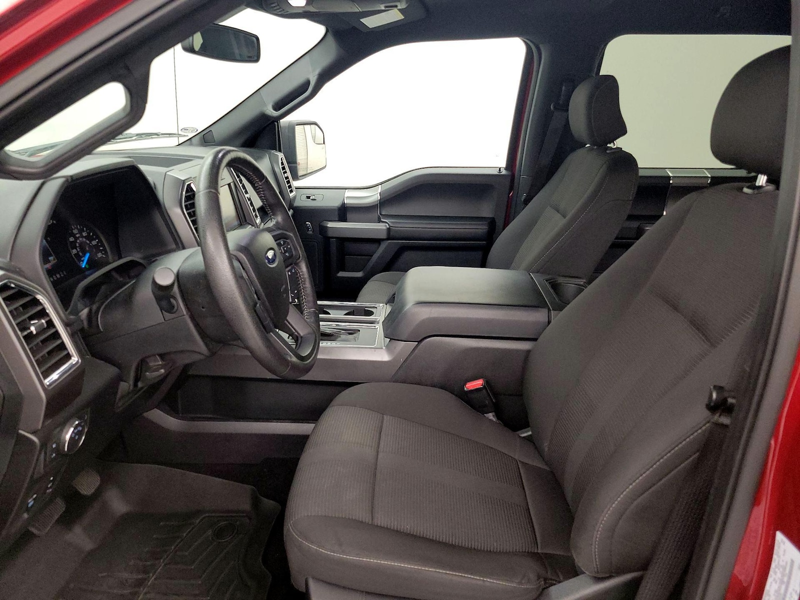 2015 Ford F-150 XLT - Photo 12