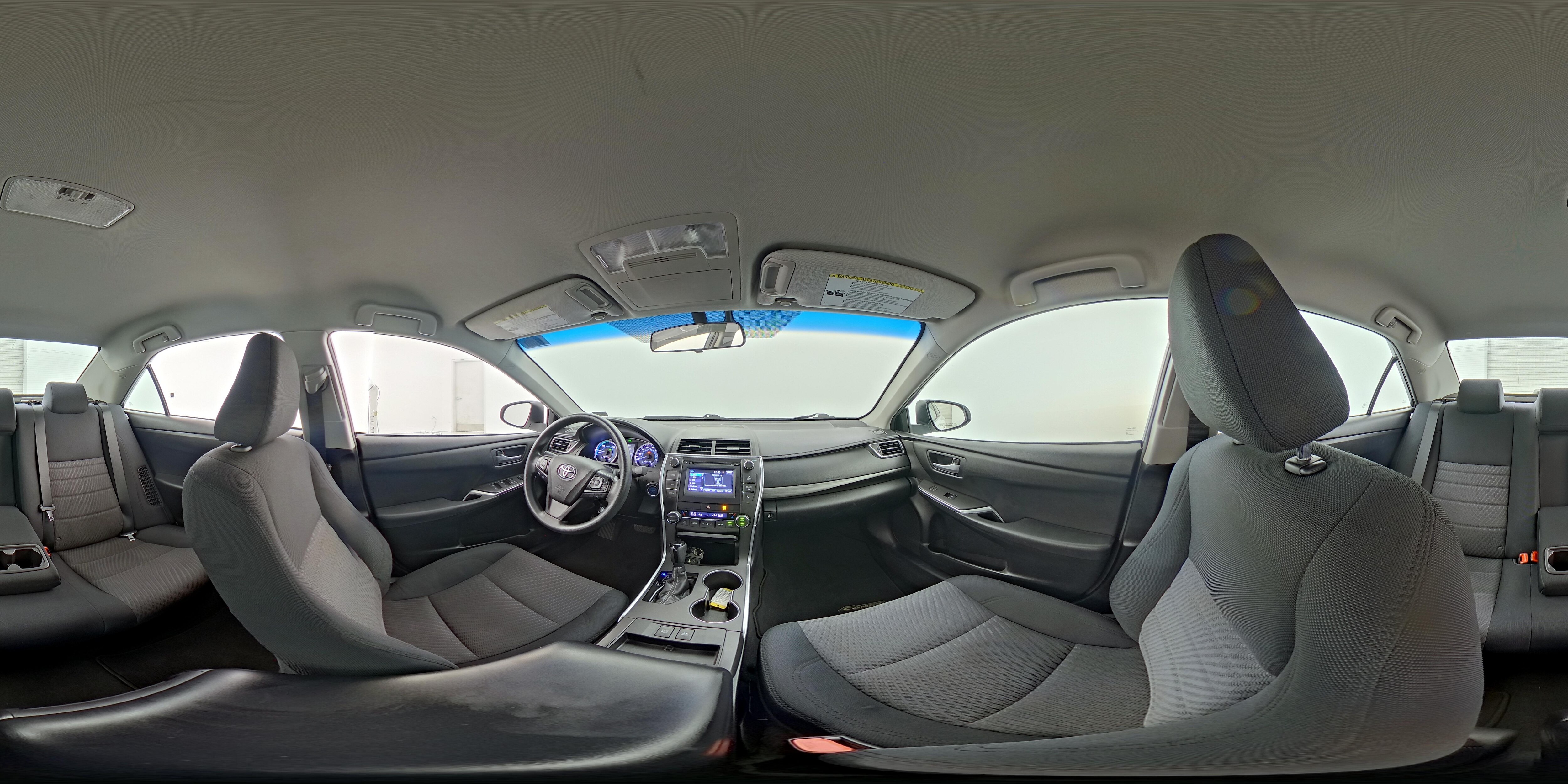 2017 Toyota Camry LE - Photo 24