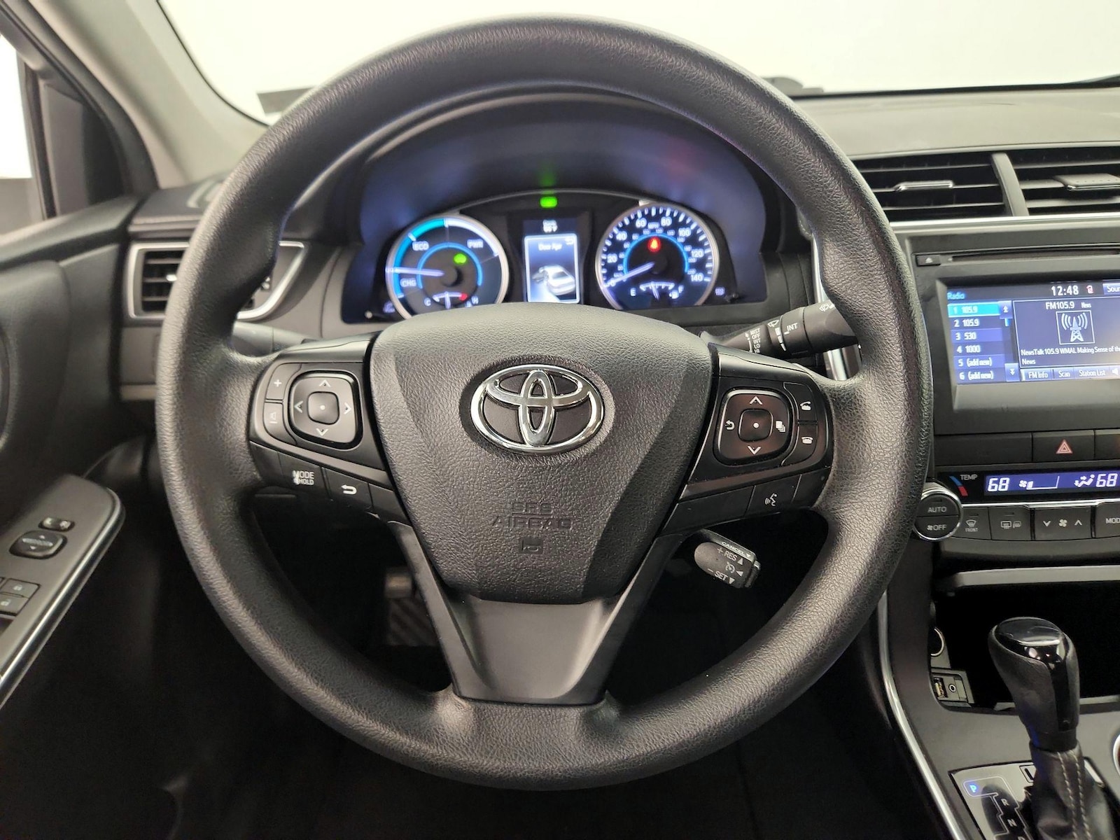 2017 Toyota Camry LE - Photo 11