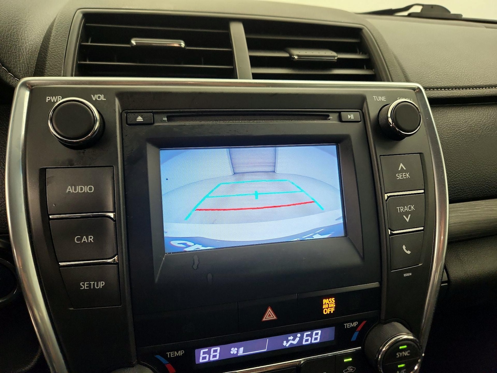 2017 Toyota Camry LE - Photo 15