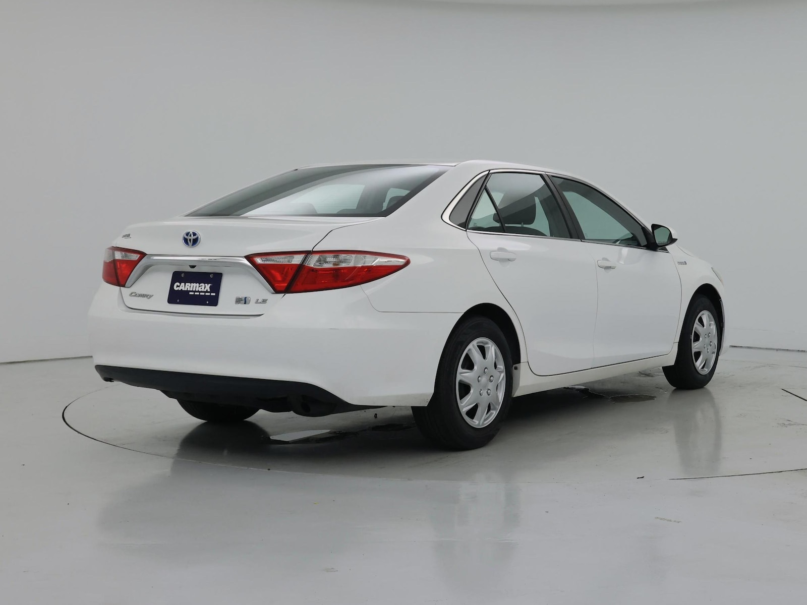 2017 Toyota Camry LE - Photo 9