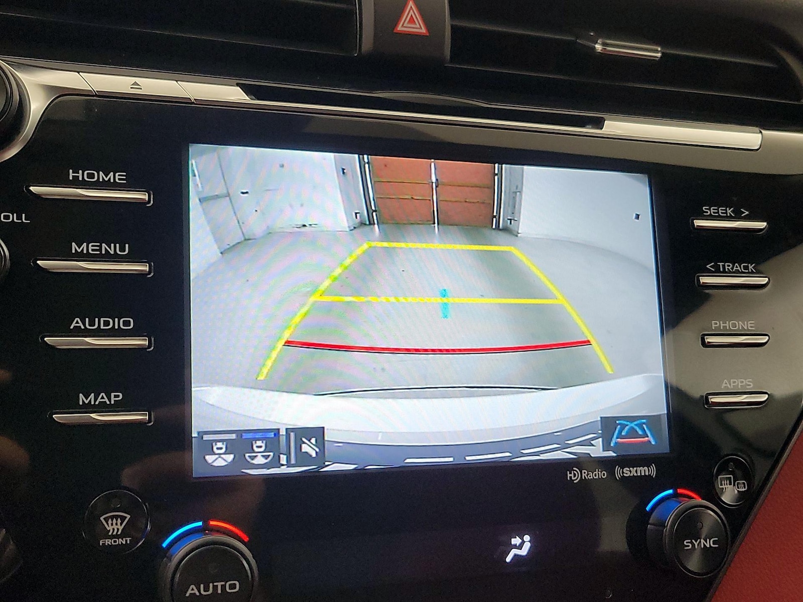 2019 Toyota Camry XSE - Photo 15