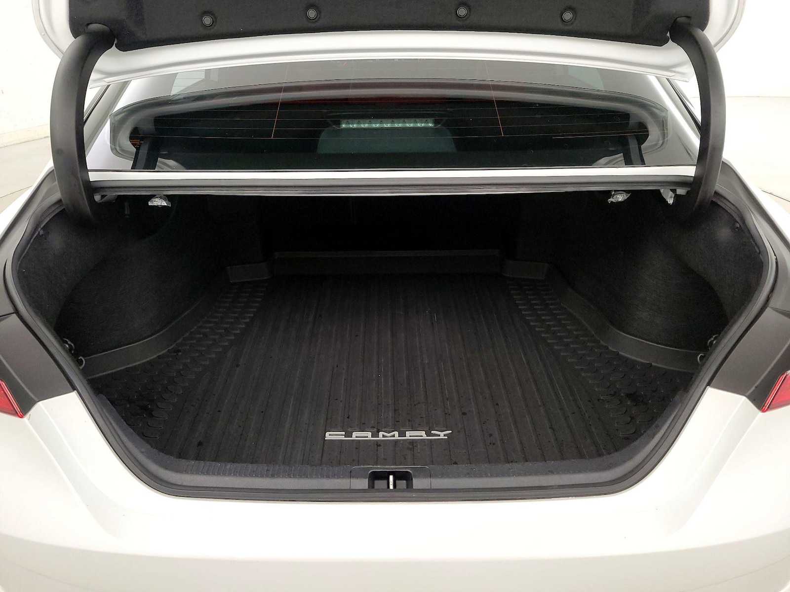 2019 Toyota Camry XSE - Photo 22