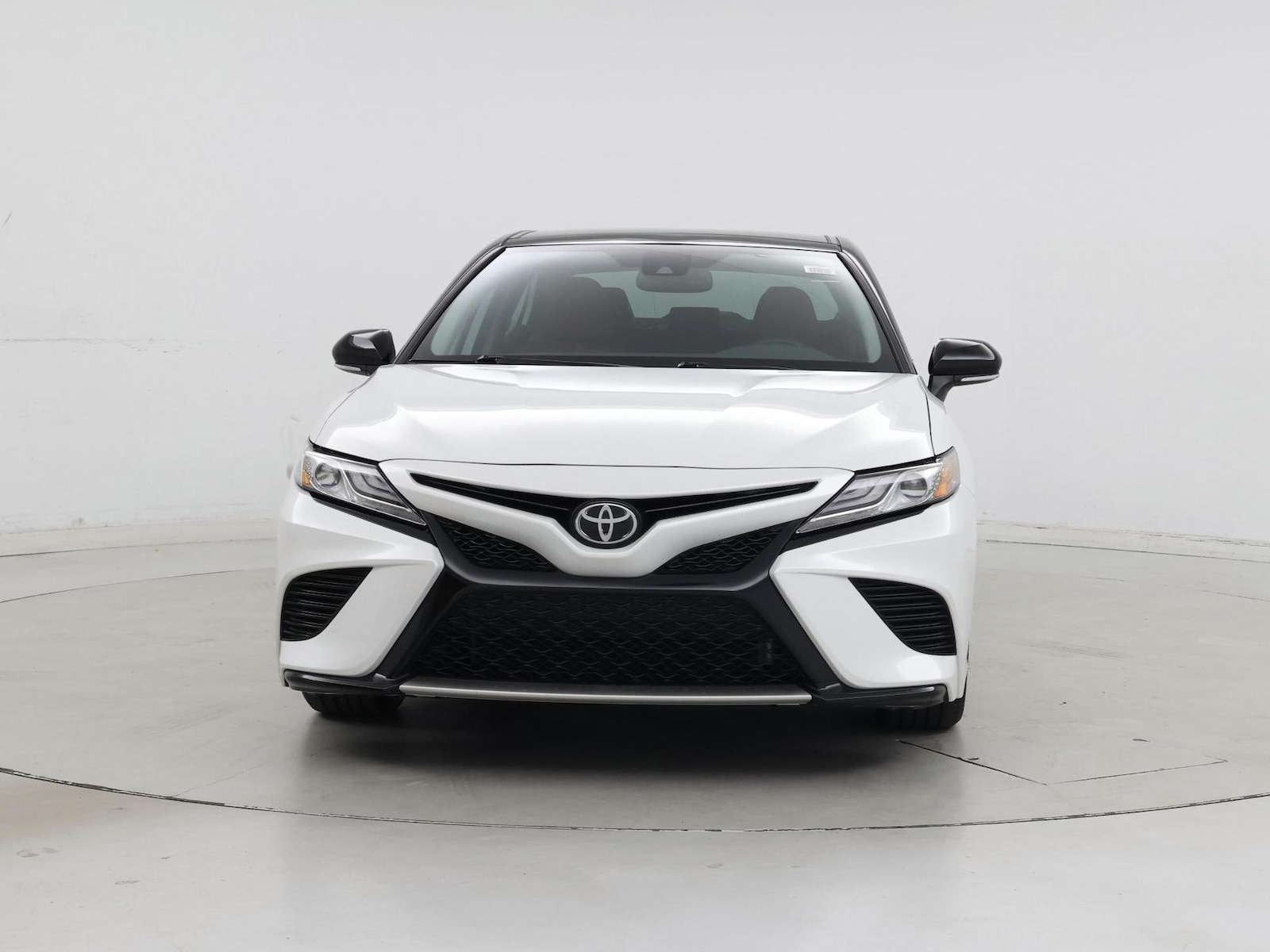 2019 Toyota Camry XSE - Photo 6