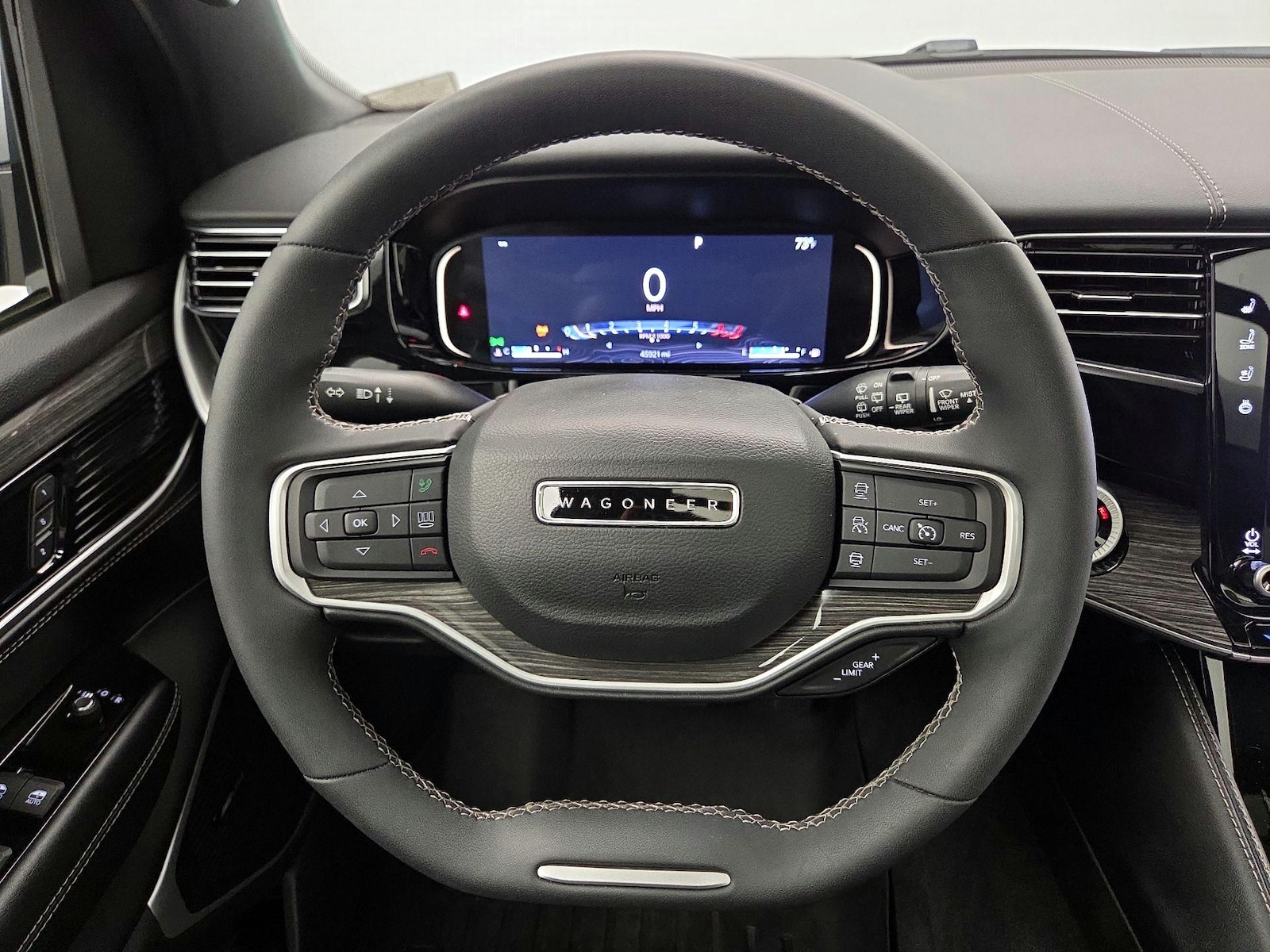 2022 Jeep Wagoneer Series II - Photo 11