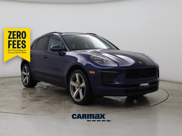 Blue 2024 Porsche Macan SUV / Crossover Automatic