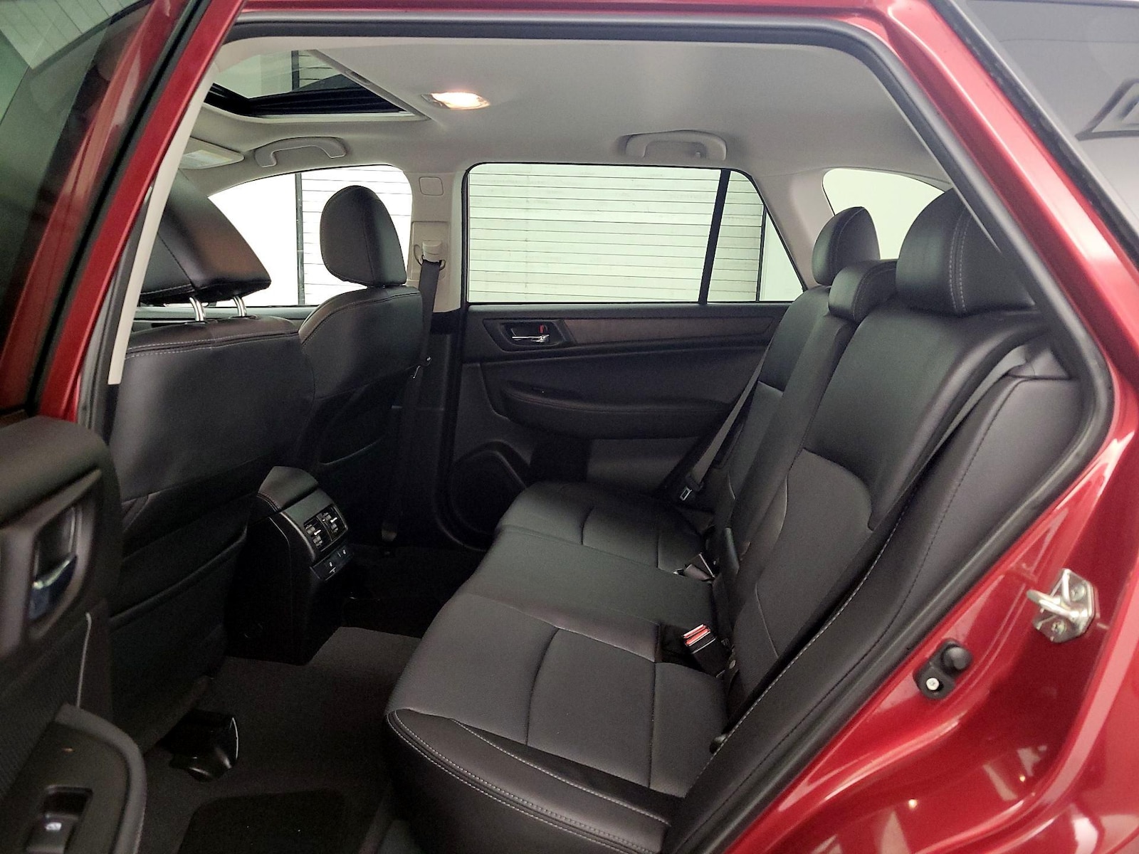 2017 Subaru Outback Limited - Photo 22