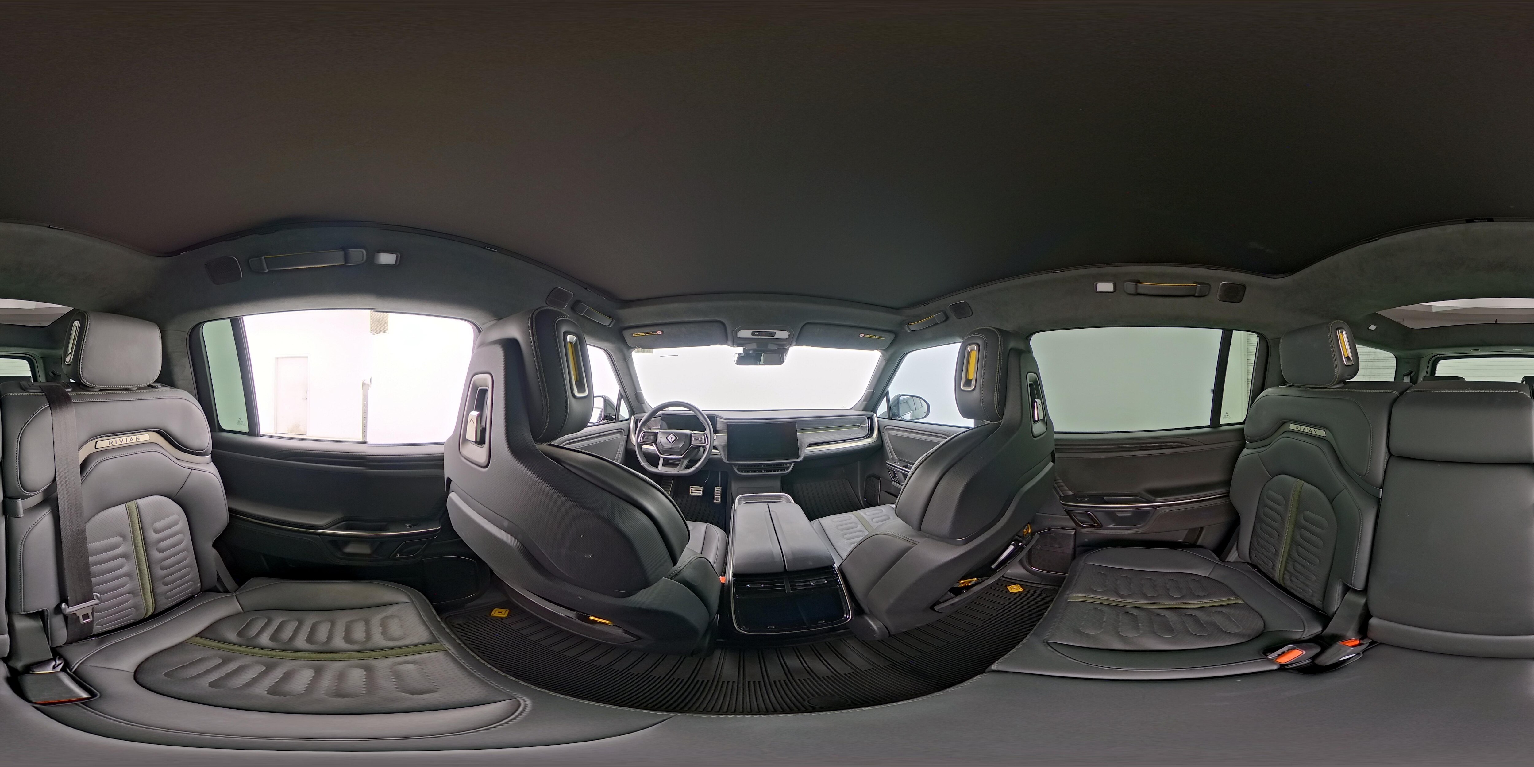 2023 Rivian R1S Adventure - Photo 26