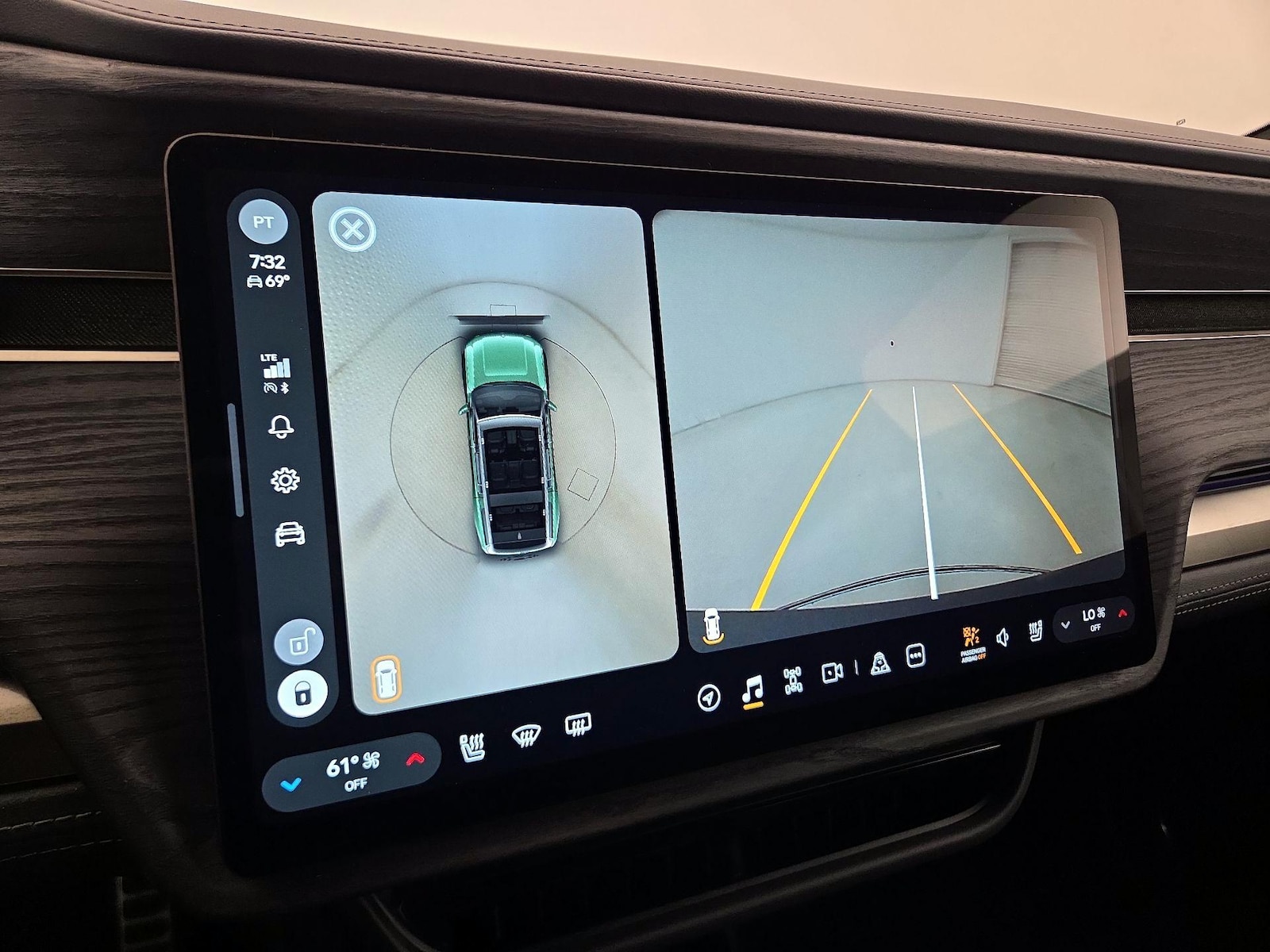 2023 Rivian R1S Adventure - Photo 15