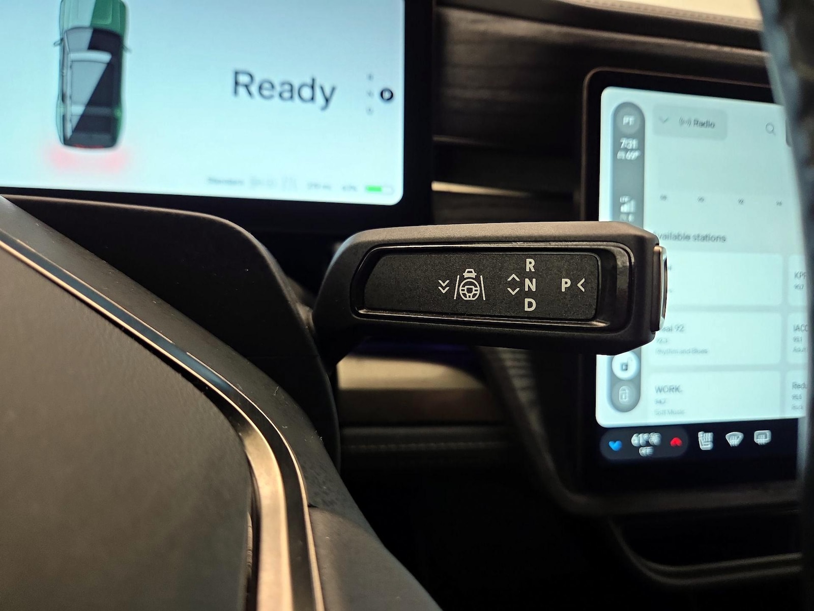 2023 Rivian R1S Adventure - Photo 18