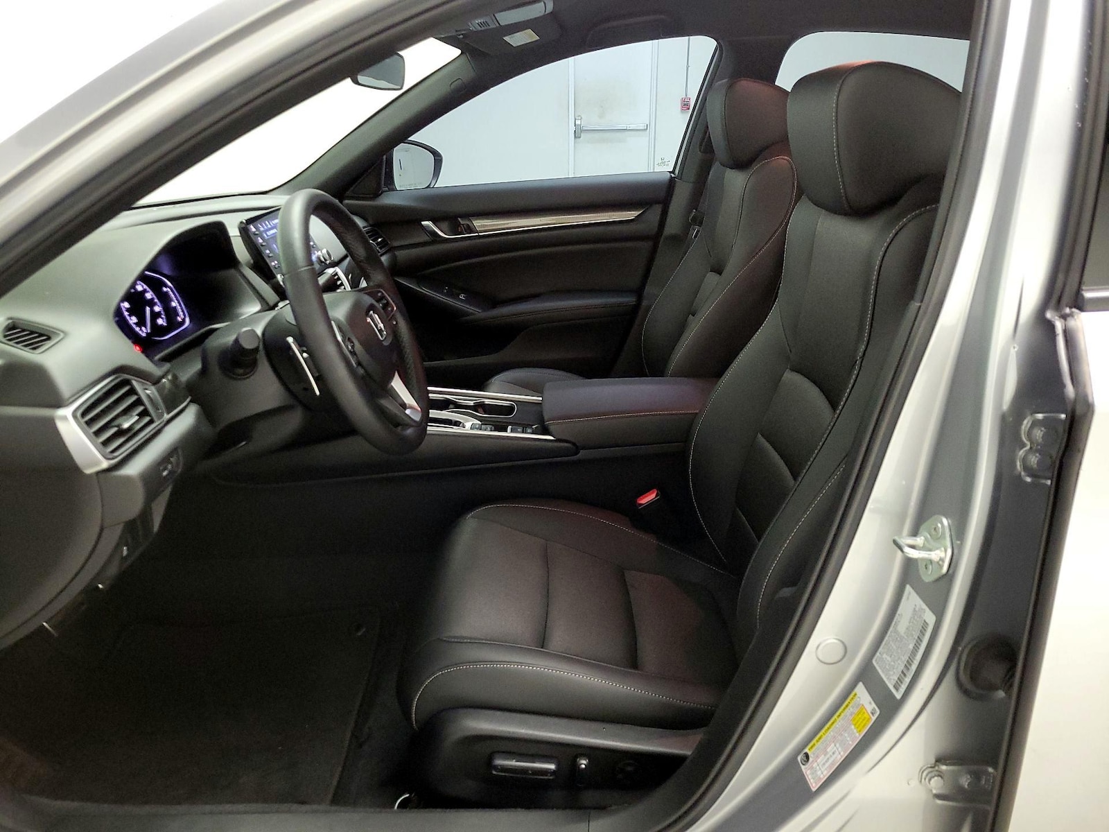 Power Seat(s) & Side Airbags